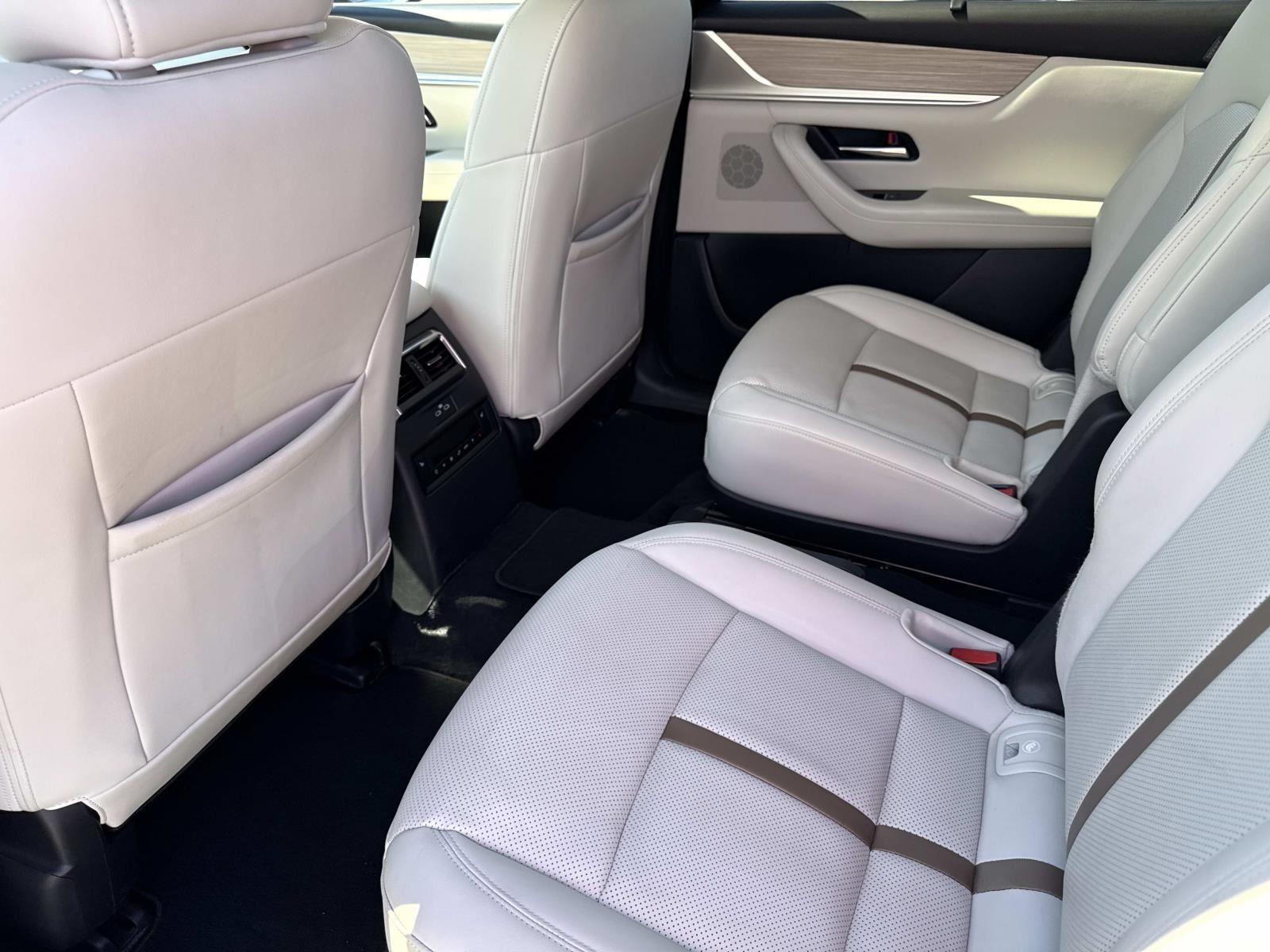 2024 Mazda CX-90 PHEV Premium Plus