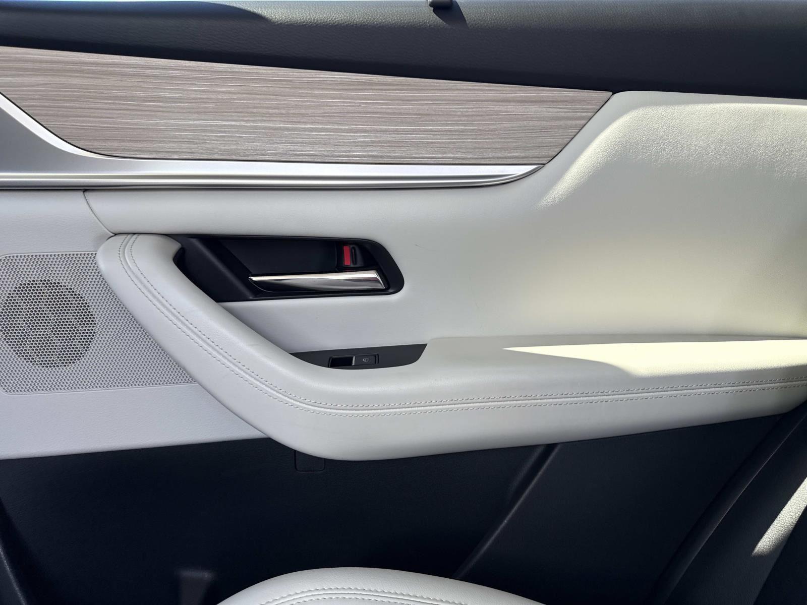 2024 Mazda CX-90 PHEV Premium Plus
