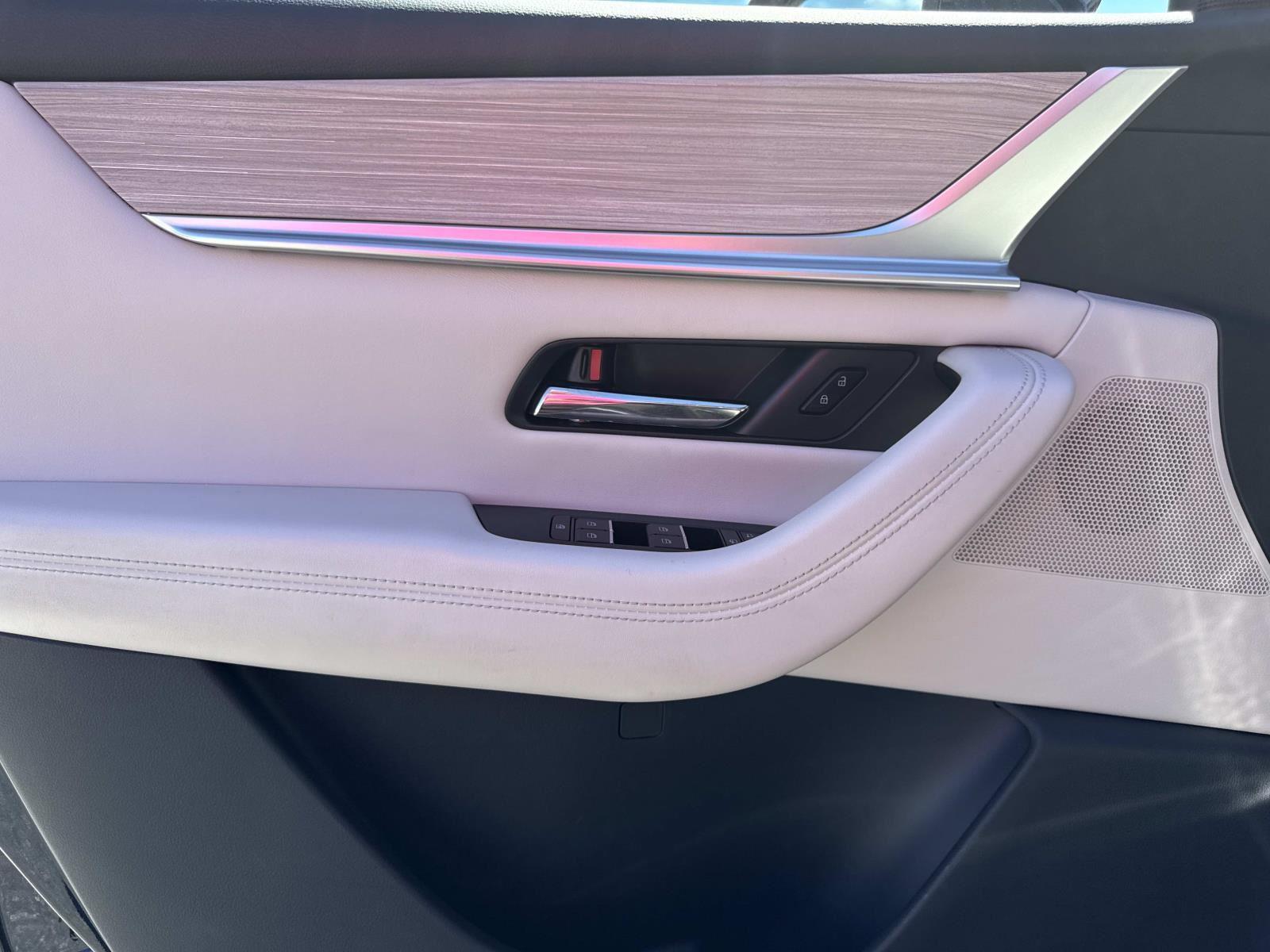 2024 Mazda CX-90 PHEV Premium Plus