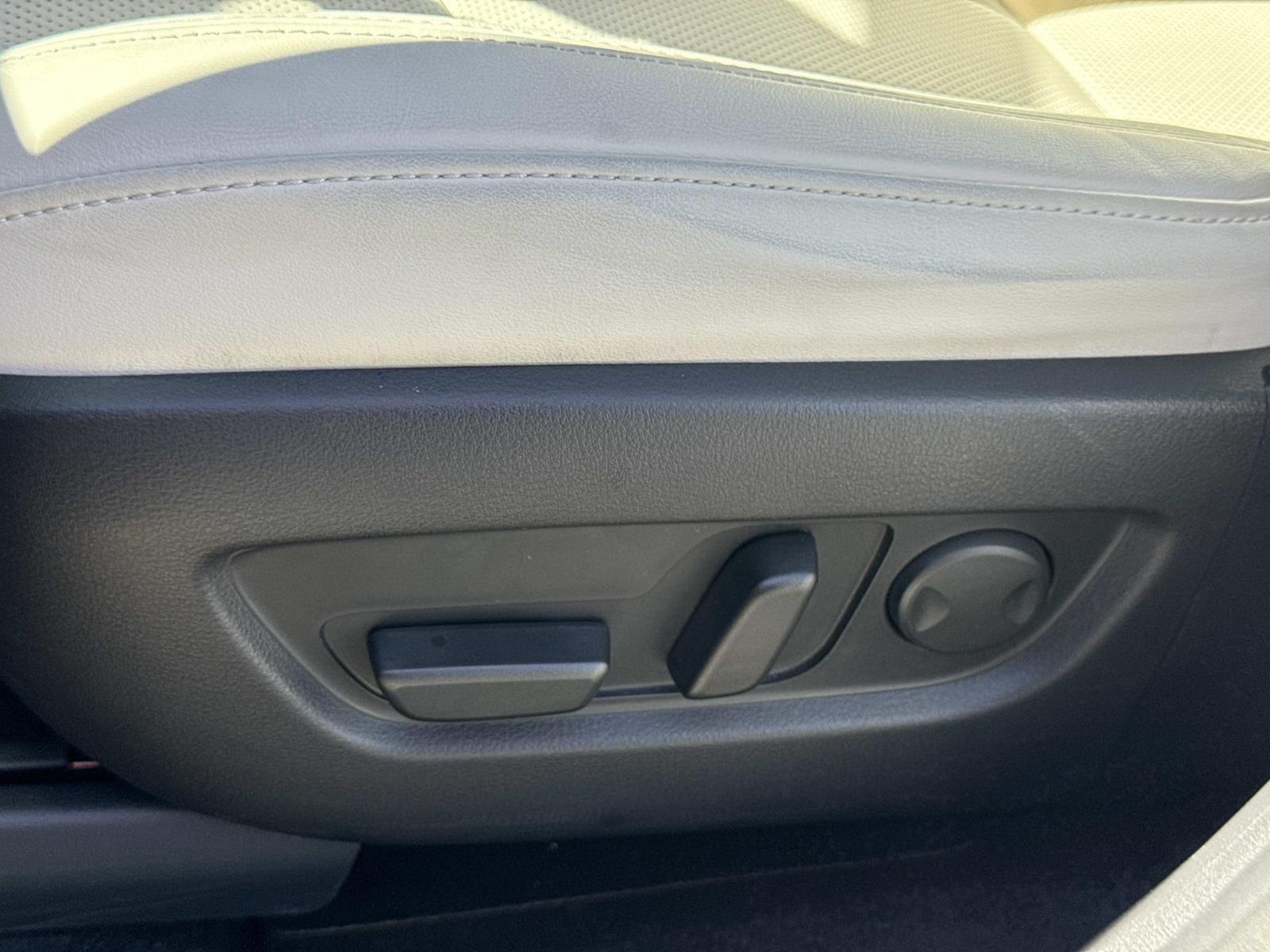 2024 Mazda CX-90 PHEV Premium Plus