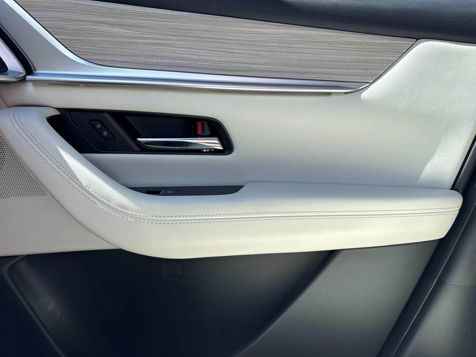 2024 Mazda CX-90 PHEV Premium Plus