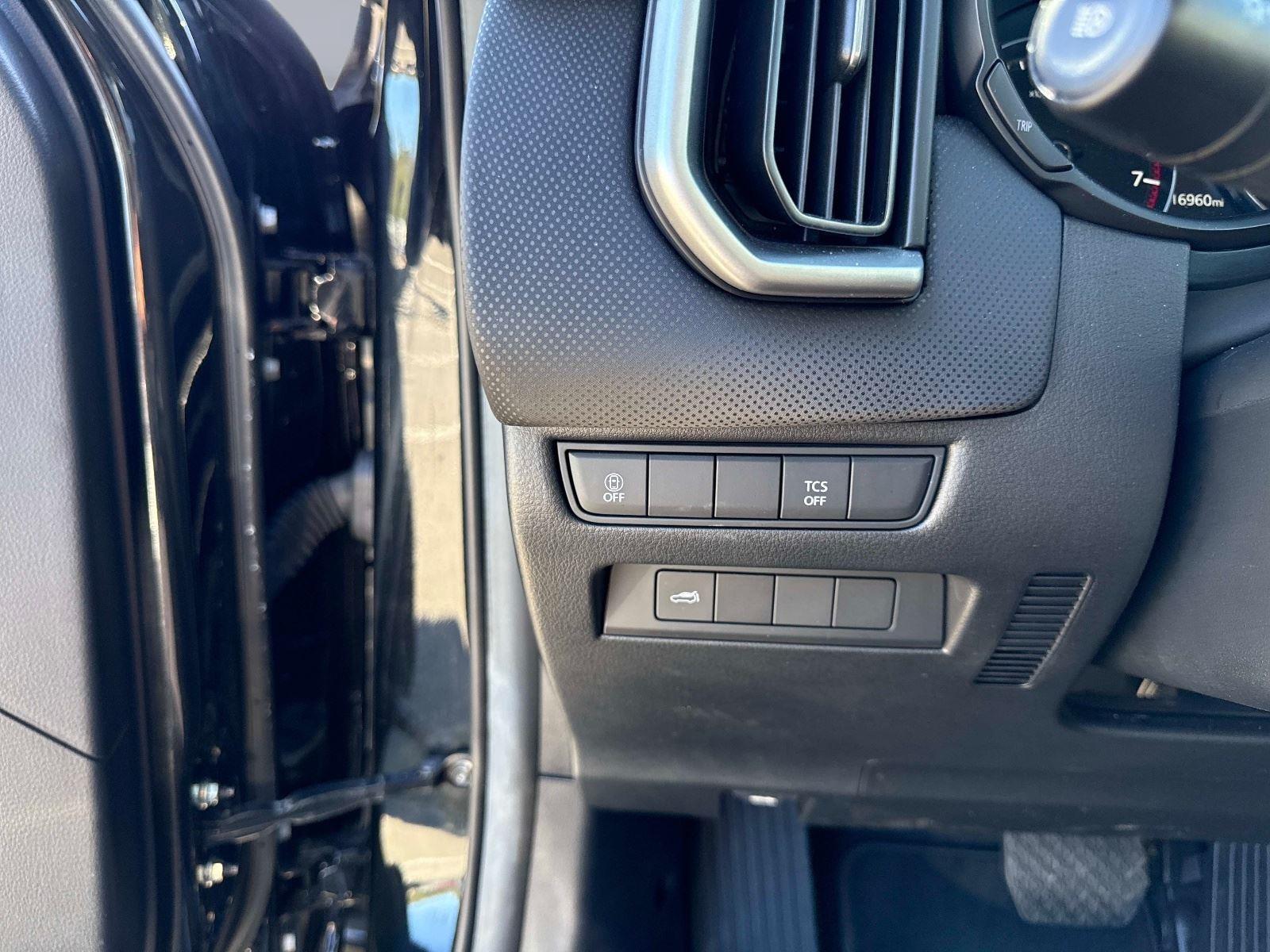 2025 Mazda CX-50 2.5 S Preferred Package