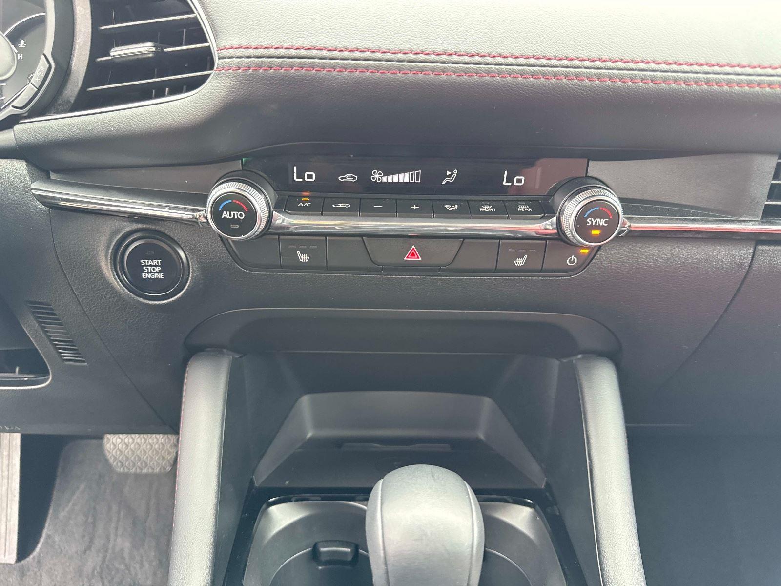 2025 Mazda Mazda3 Sedan 2.5 S Carbon Edition