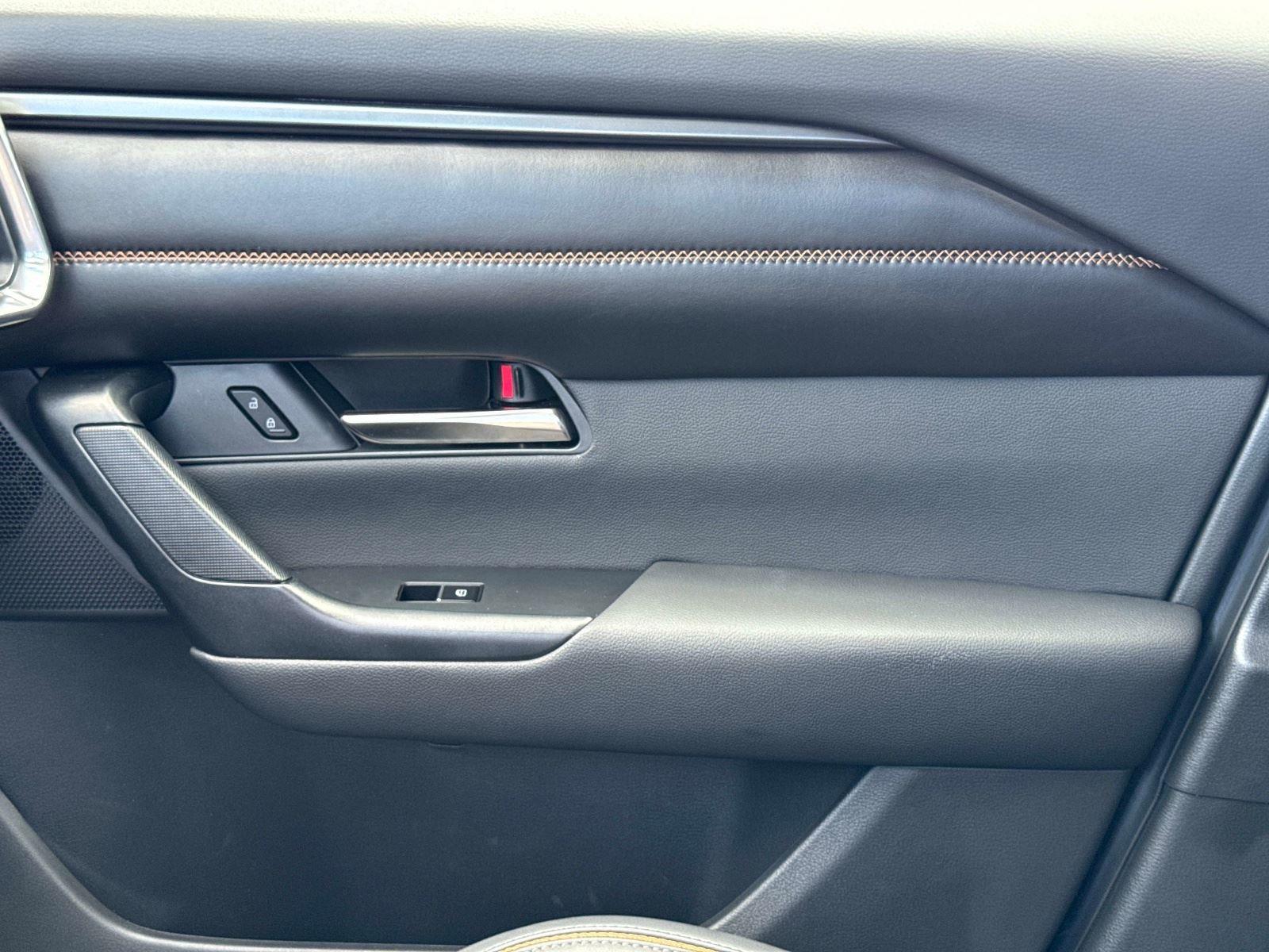 2025 Mazda CX-50 Hybrid Premium Plus Package