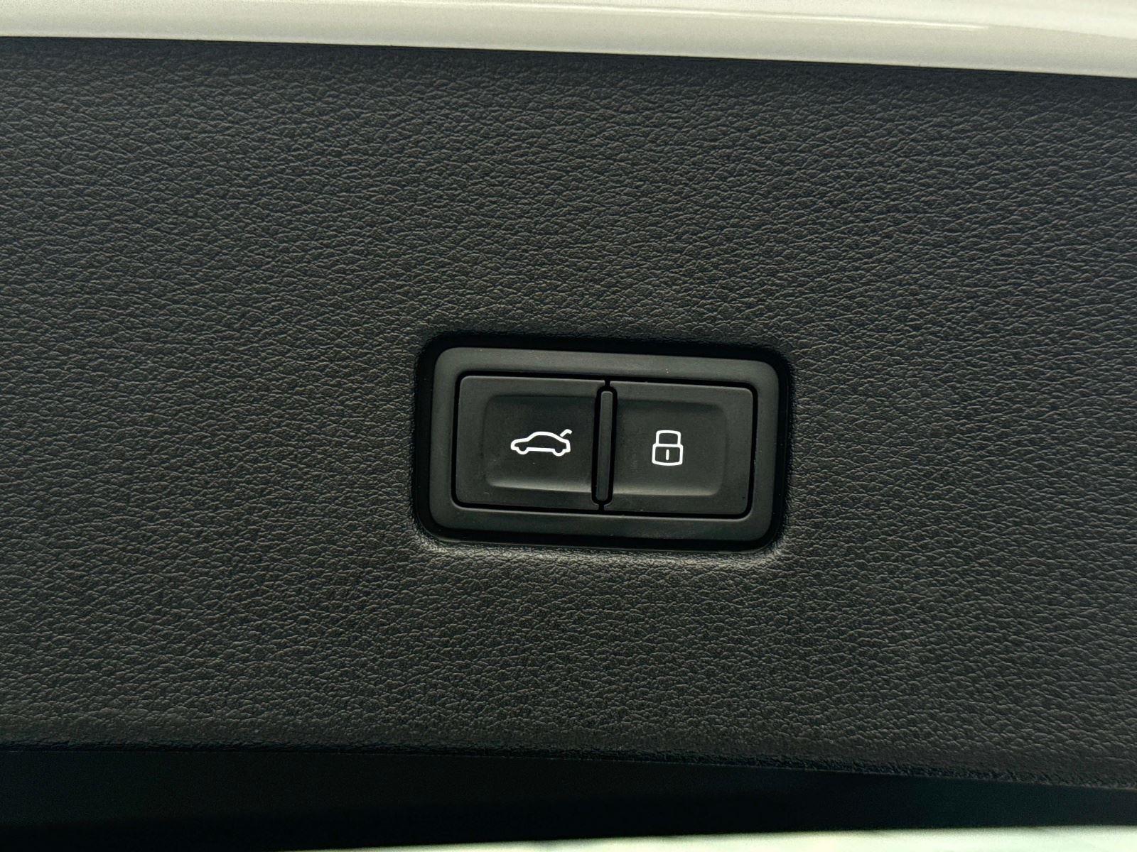 2023 Audi Q8 Prestige