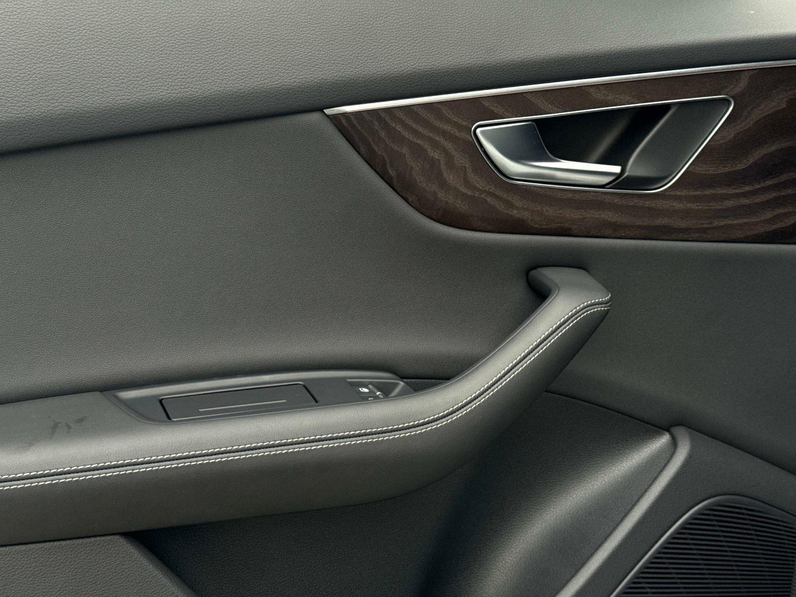 2023 Audi Q8 Prestige