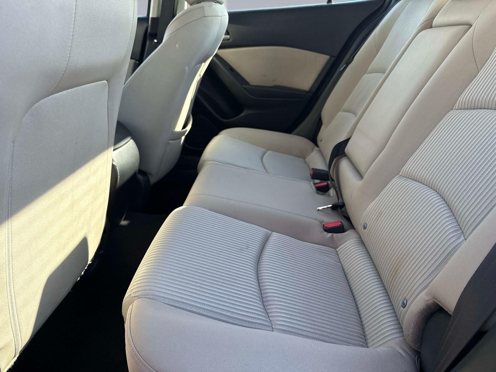 2015 Mazda Mazda3 i Touring