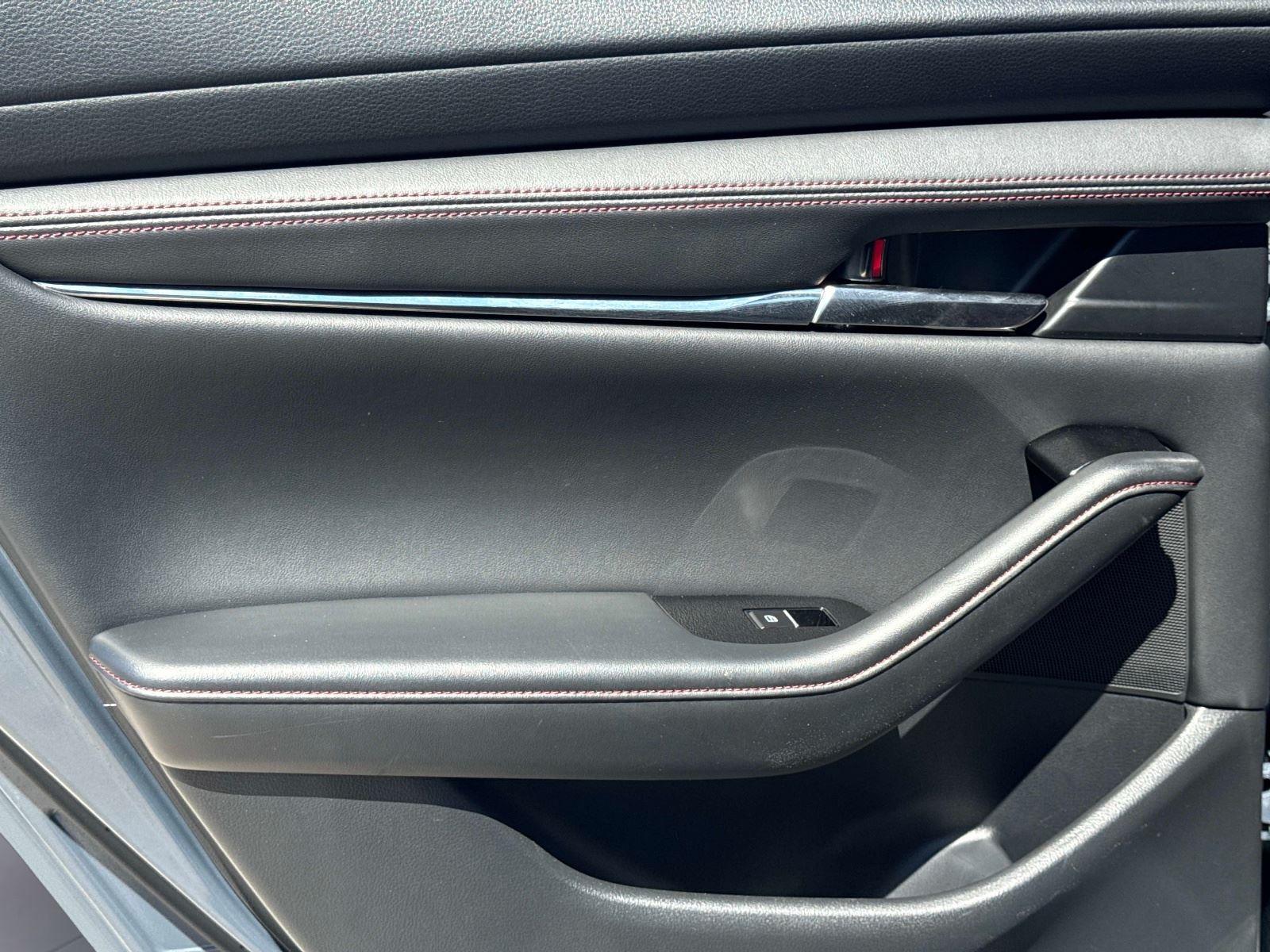 2025 Mazda Mazda3 Sedan 2.5 S Carbon Edition