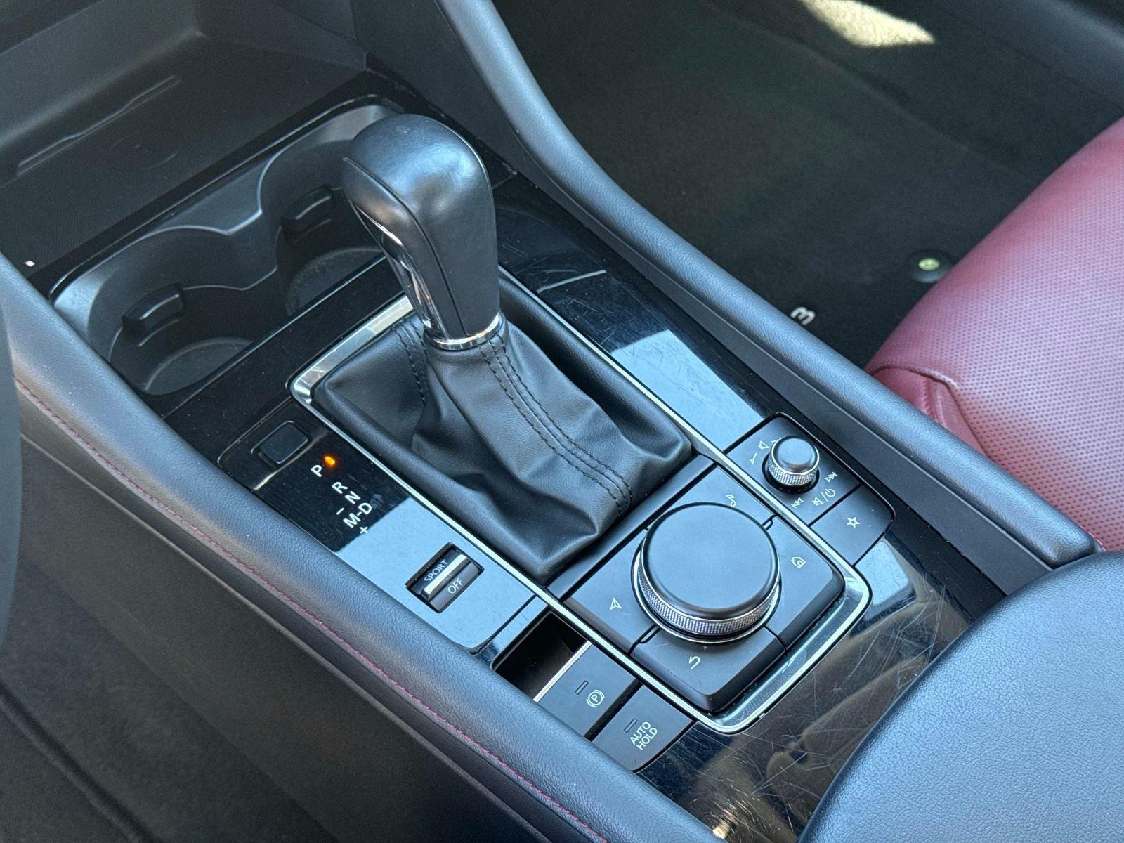 2025 Mazda Mazda3 Sedan 2.5 S Carbon Edition