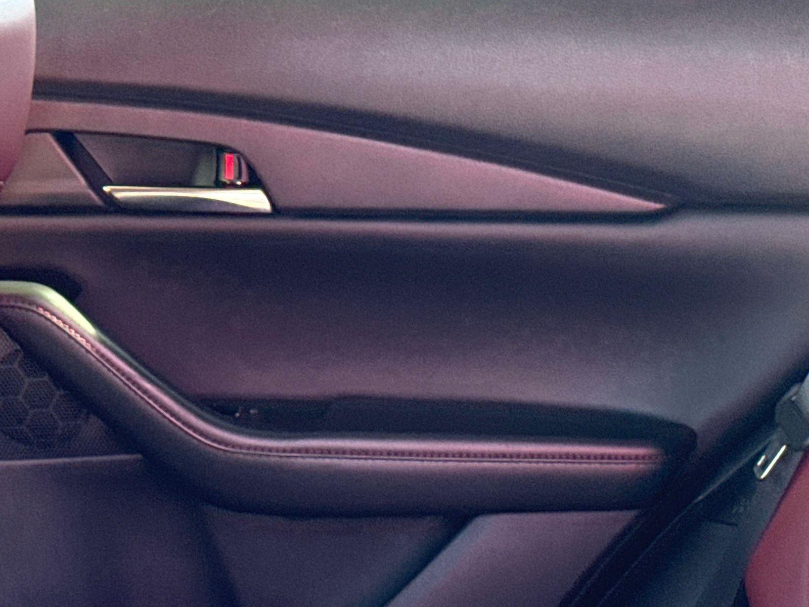 2025 Mazda CX-30 2.5 S Carbon Edition