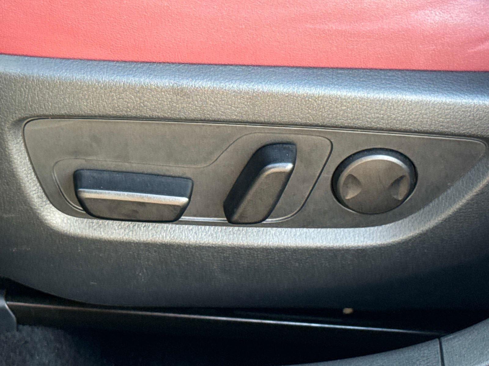 2025 MAZDA CX-30 Carbon