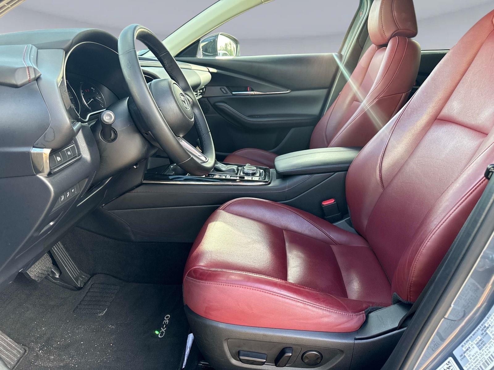 2025 MAZDA CX-30 Carbon