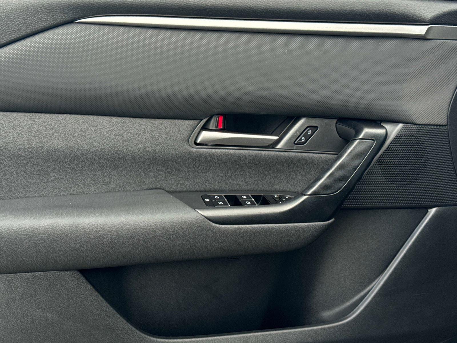 2025 Mazda CX-50 Hybrid Preferred Package