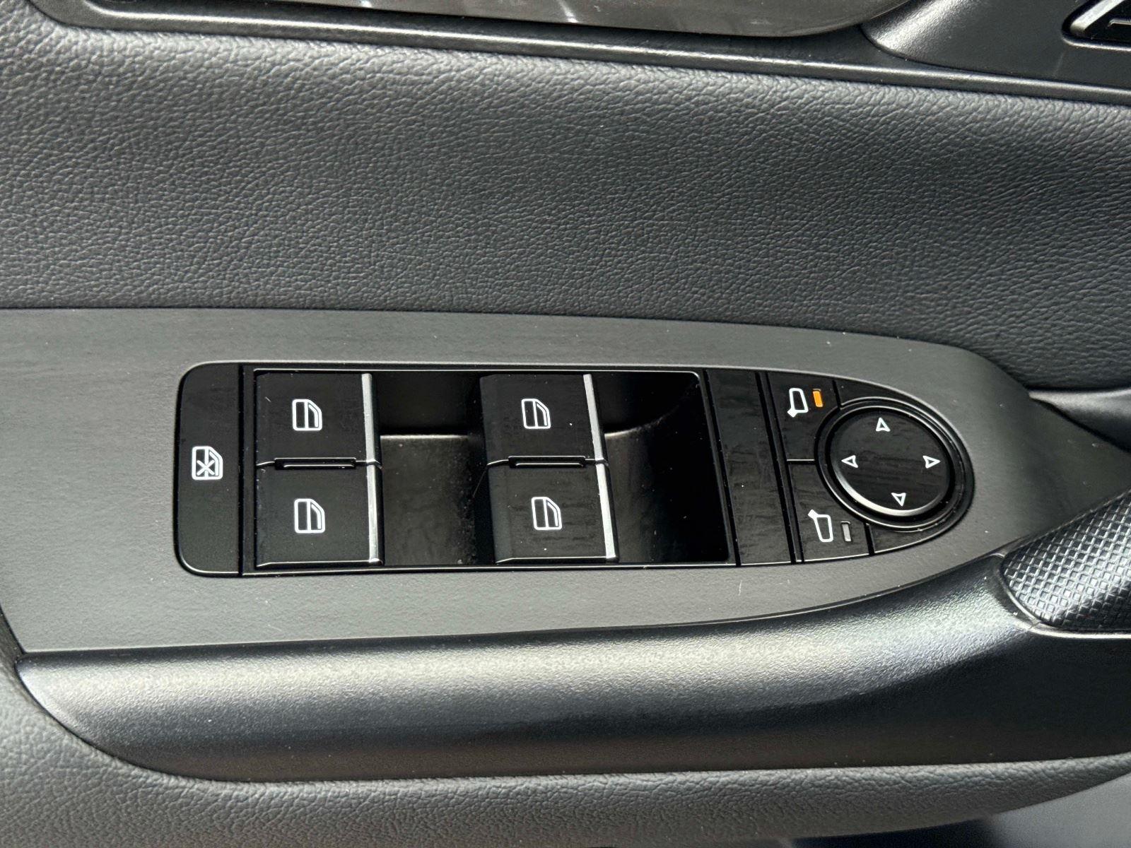 2025 Mazda CX-50 Hybrid Preferred Package