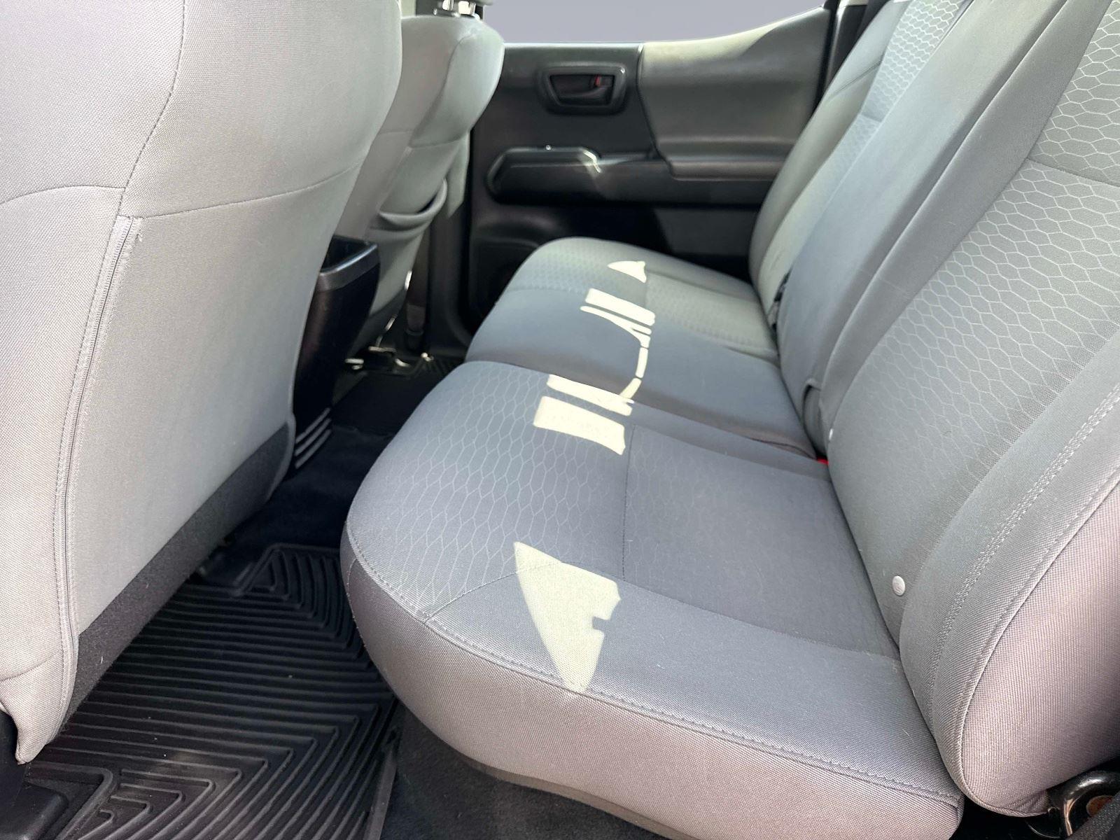 2016 Toyota Tacoma SR