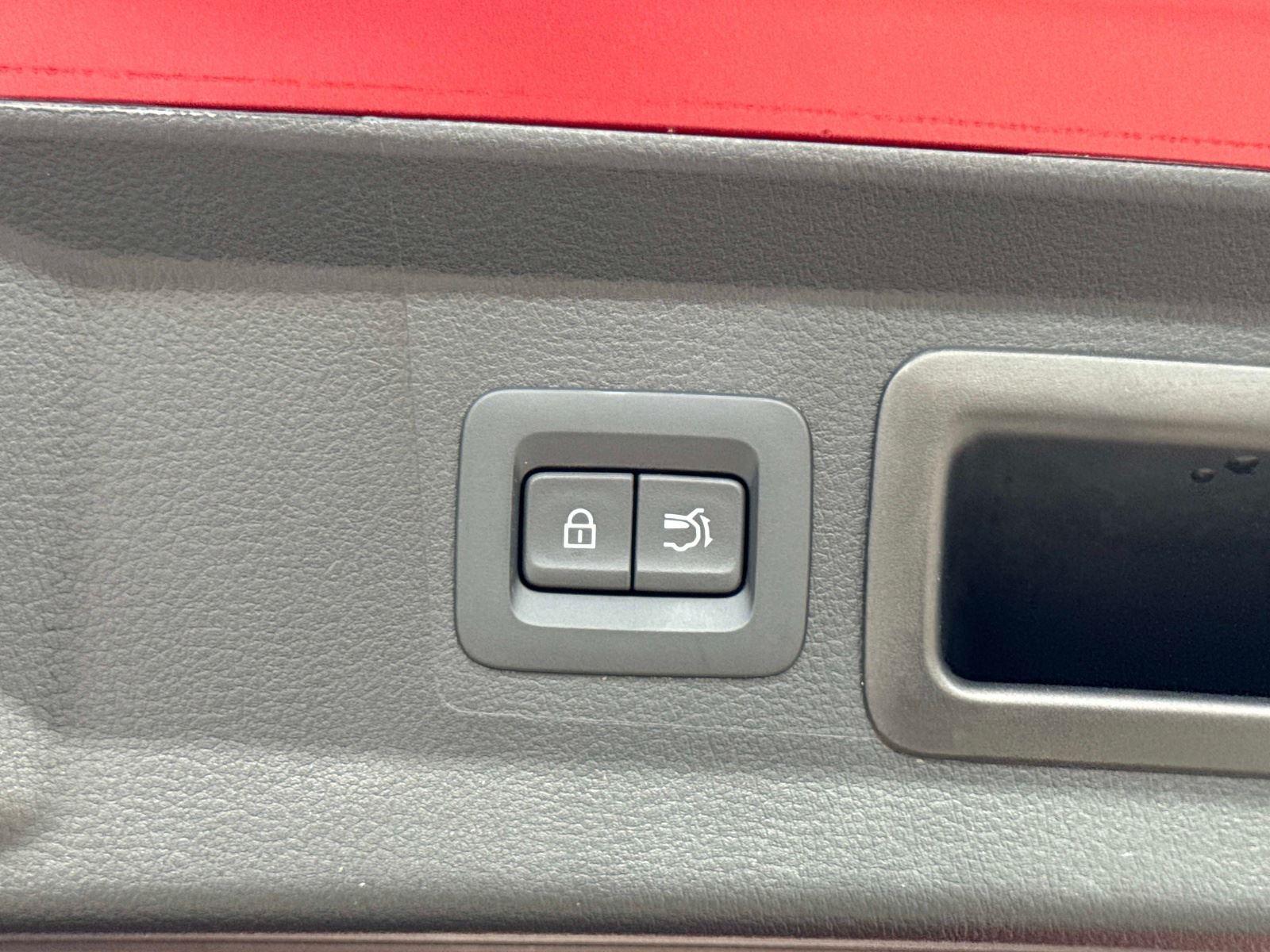 2025 Mazda CX-50 Hybrid Preferred Package