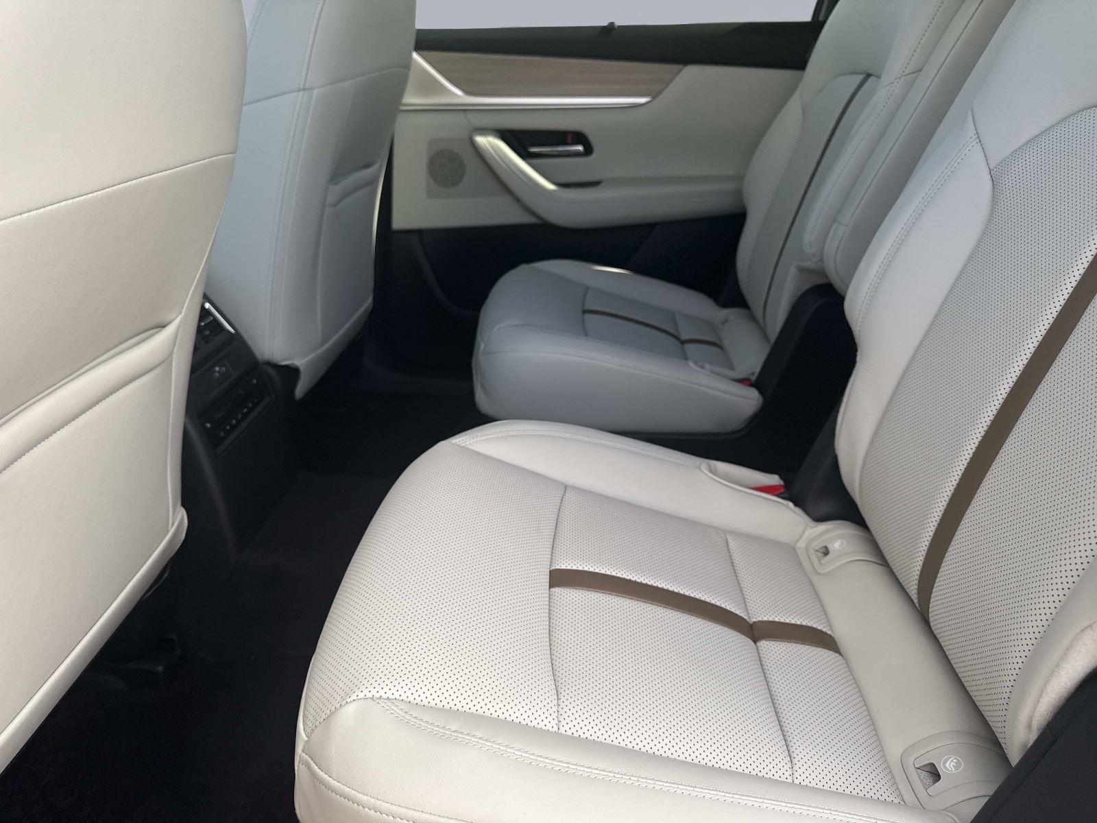 2026 Mazda CX-90 PHEV Premium Plus