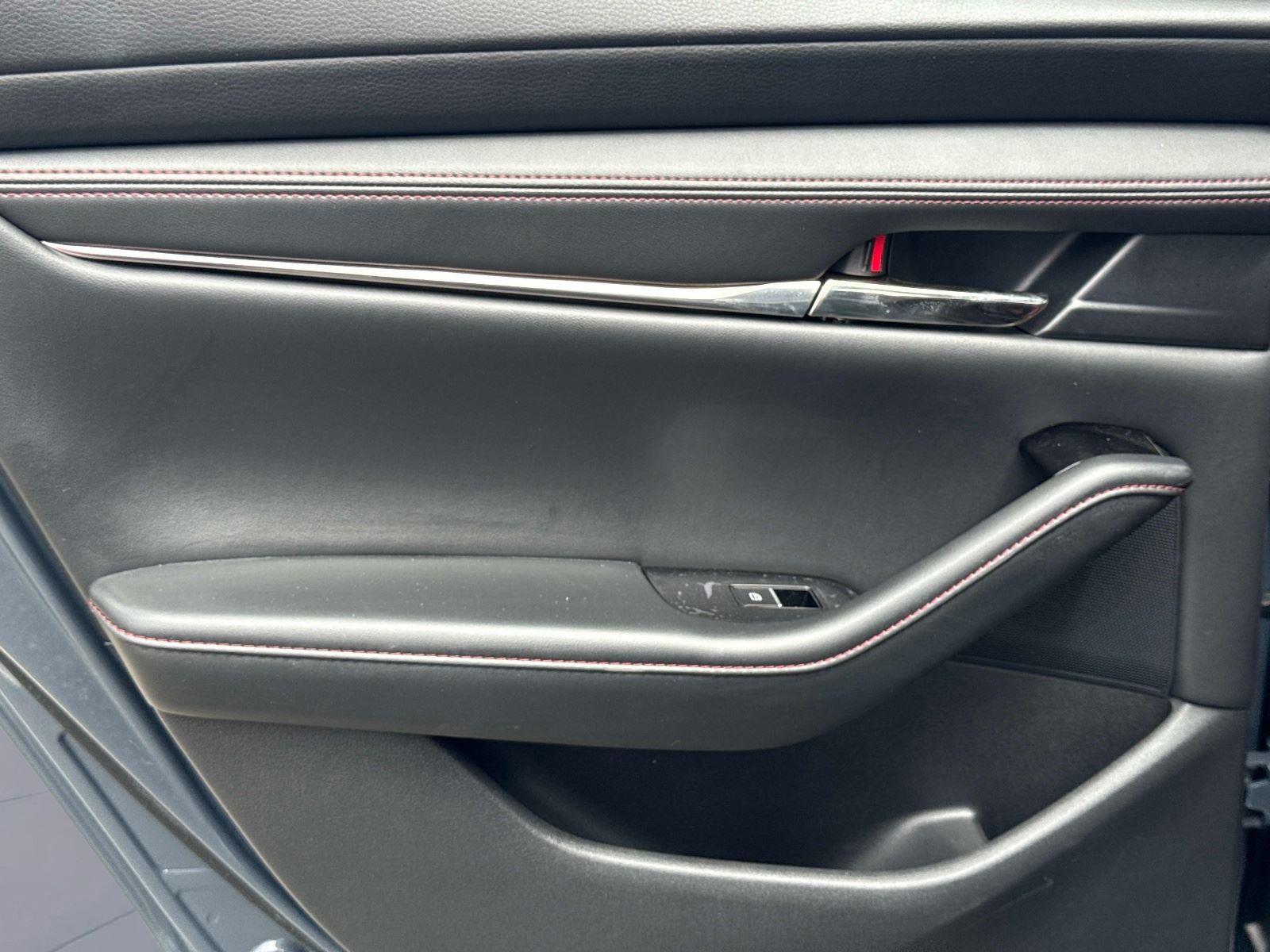 2023 Mazda Mazda3 Sedan 2.5 S Carbon Edition