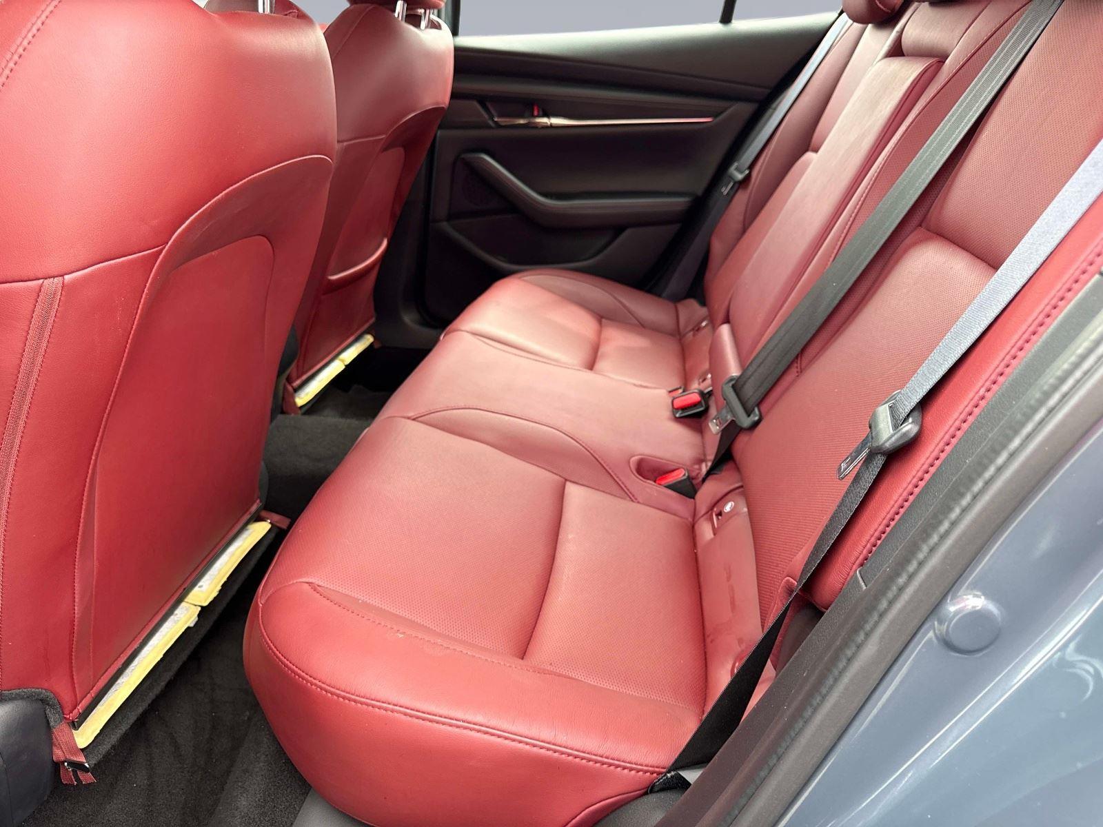 2023 Mazda Mazda3 Sedan 2.5 S Carbon Edition