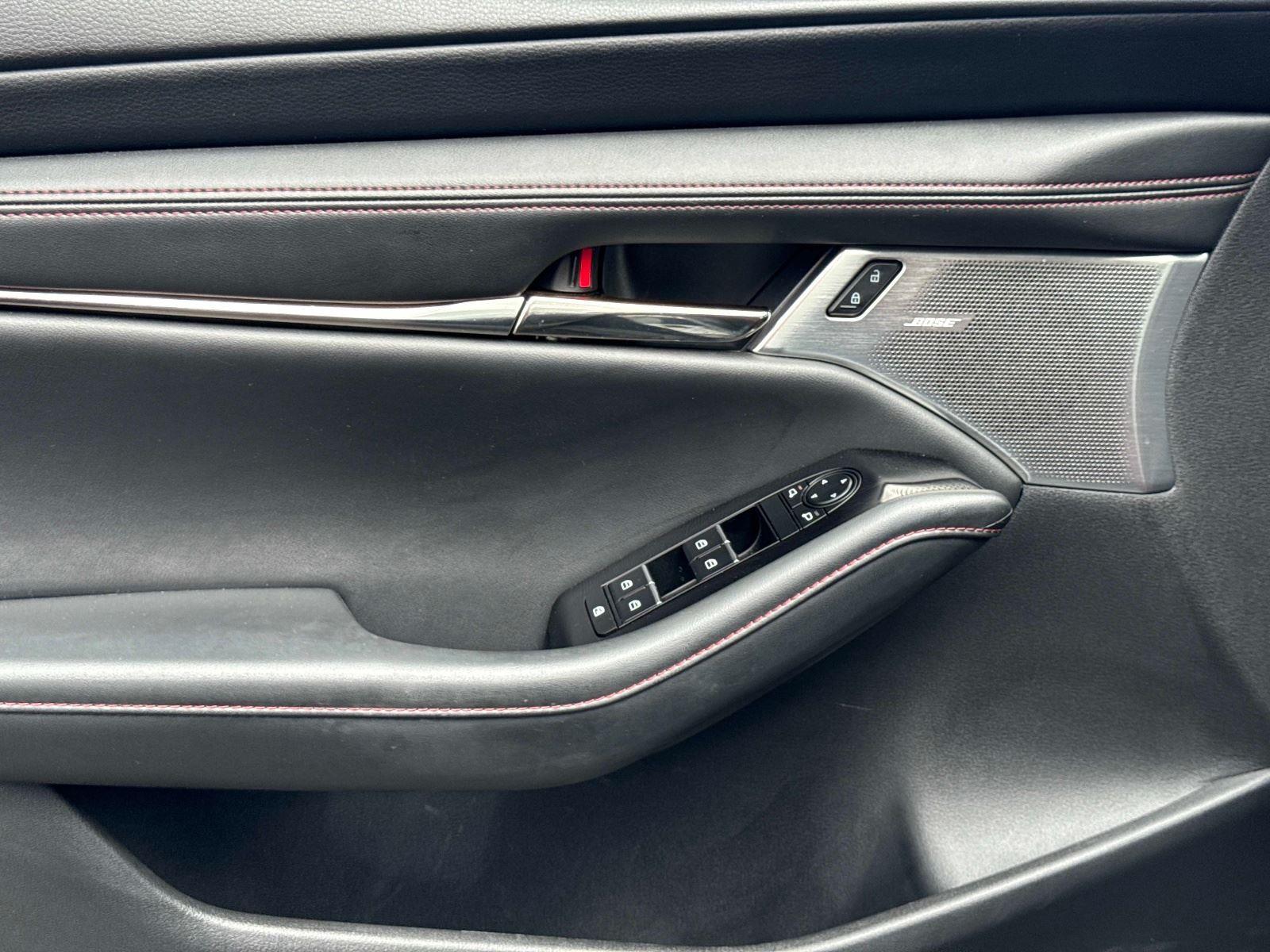 2023 Mazda Mazda3 Sedan 2.5 S Carbon Edition