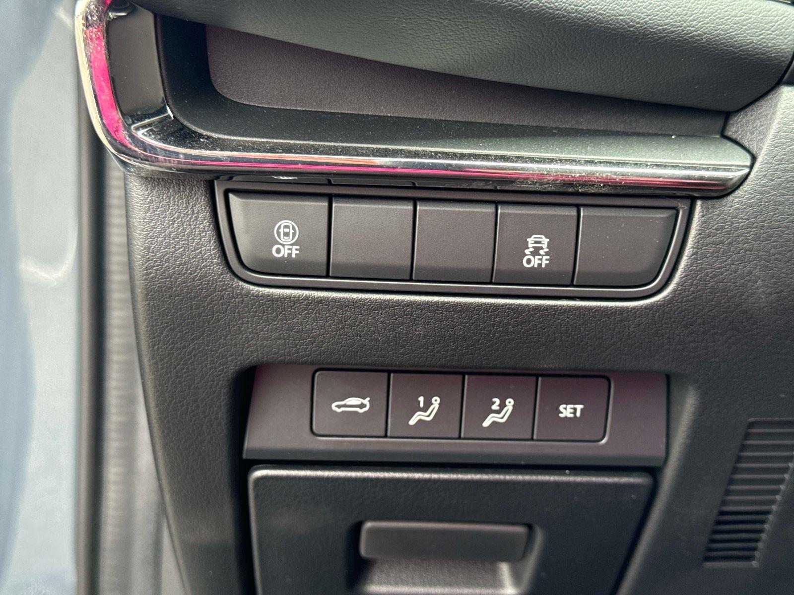 2023 Mazda Mazda3 Sedan 2.5 S Carbon Edition