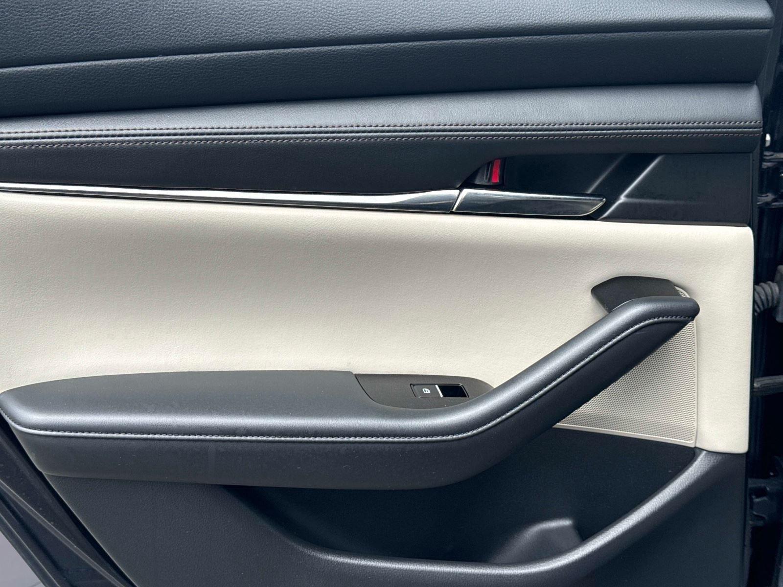 2023 Mazda Mazda3 Hatchback 2.5 S Preferred