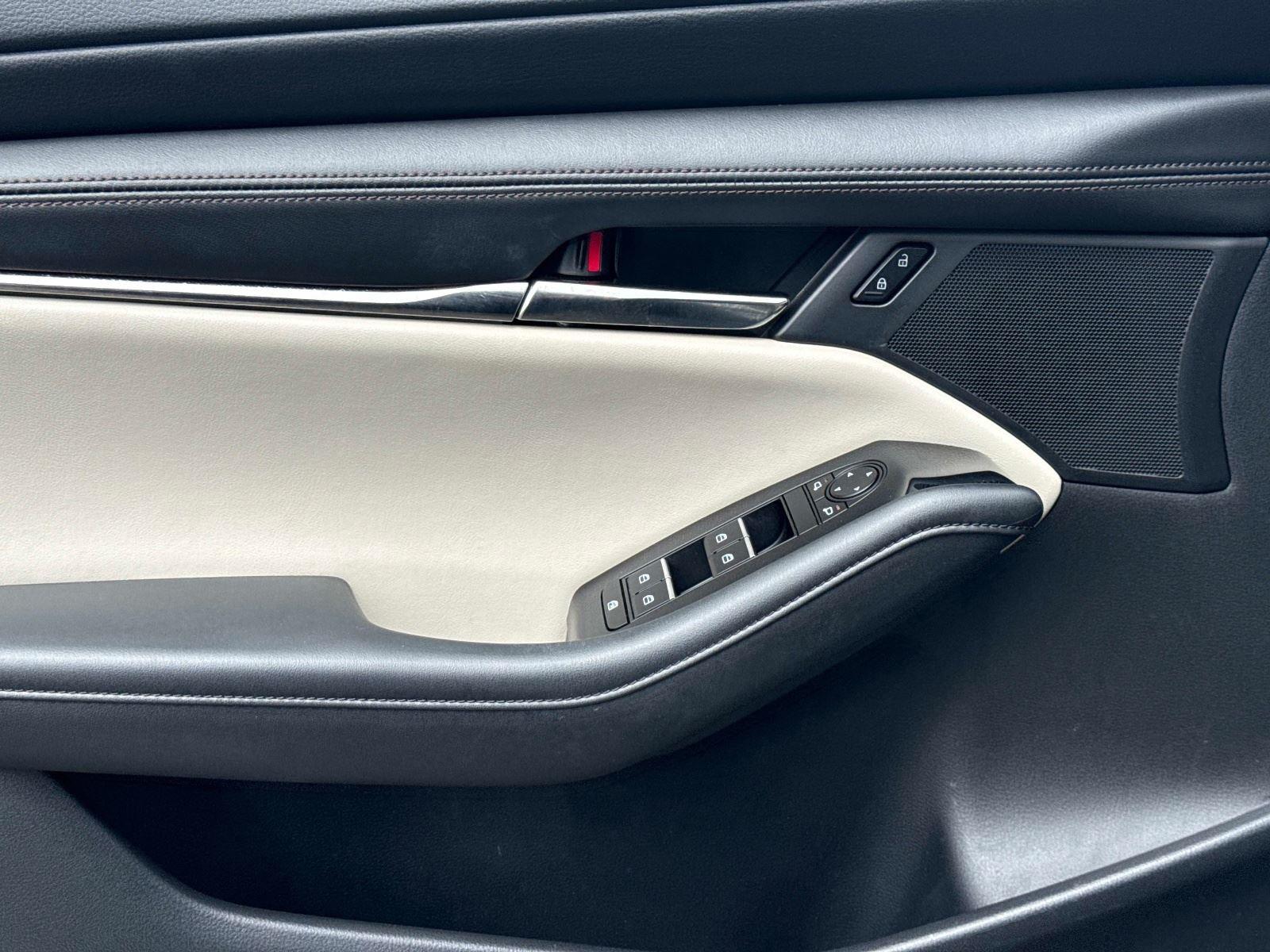 2023 Mazda Mazda3 Hatchback 2.5 S Preferred