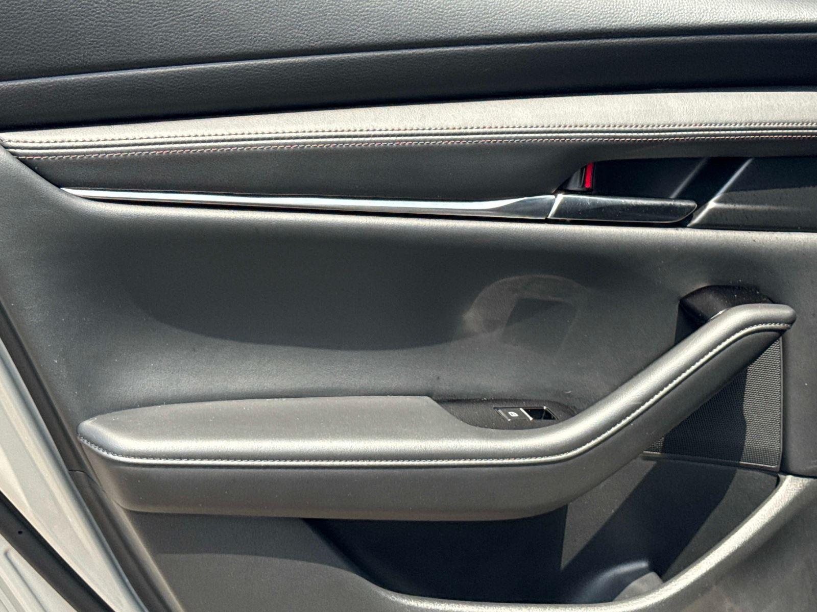 2023 Mazda Mazda3 Hatchback 2.5 S Preferred