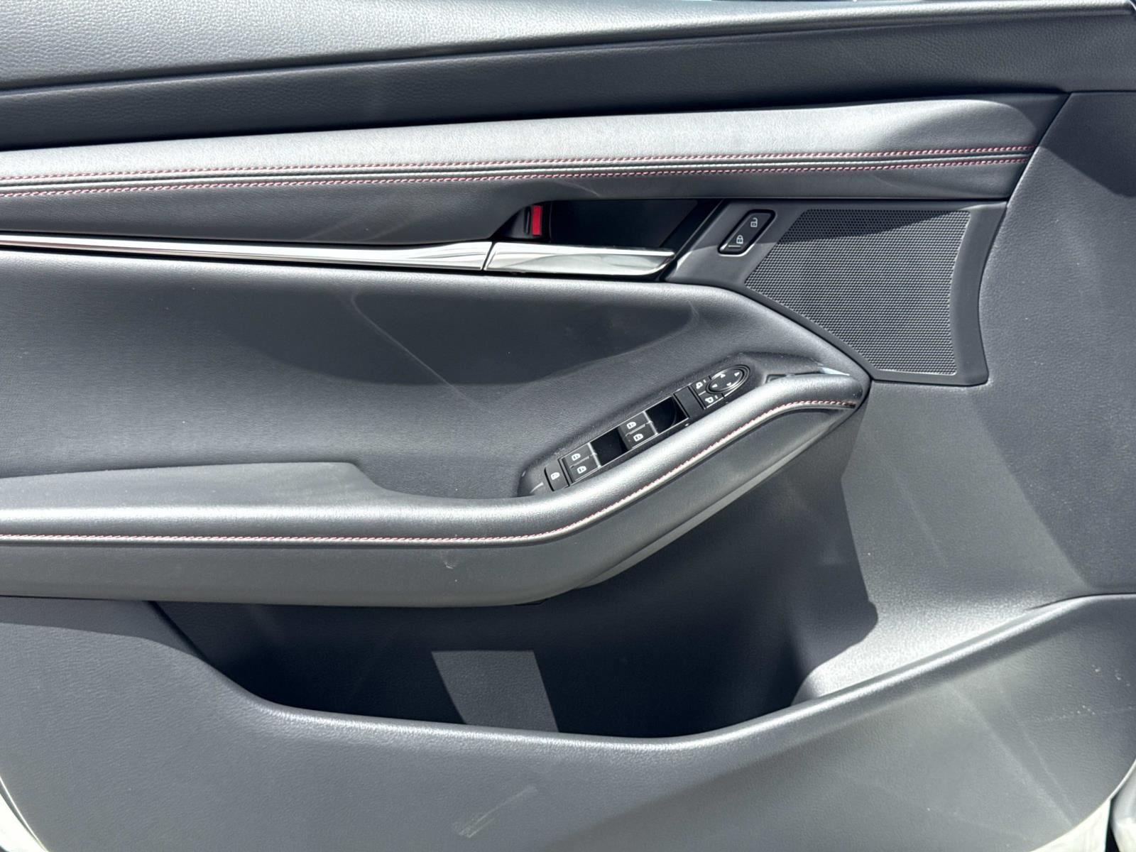 2026 Mazda Mazda3 Hatchback 2.5 S Carbon Edition