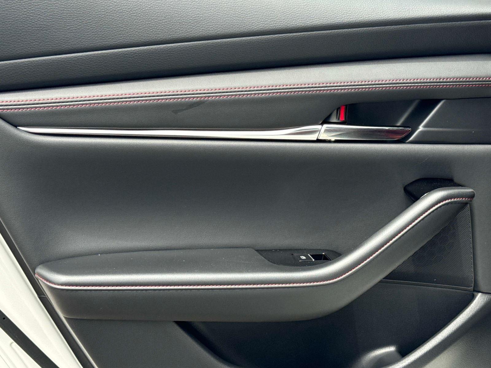 2026 Mazda Mazda3 Hatchback 2.5 S Carbon Edition