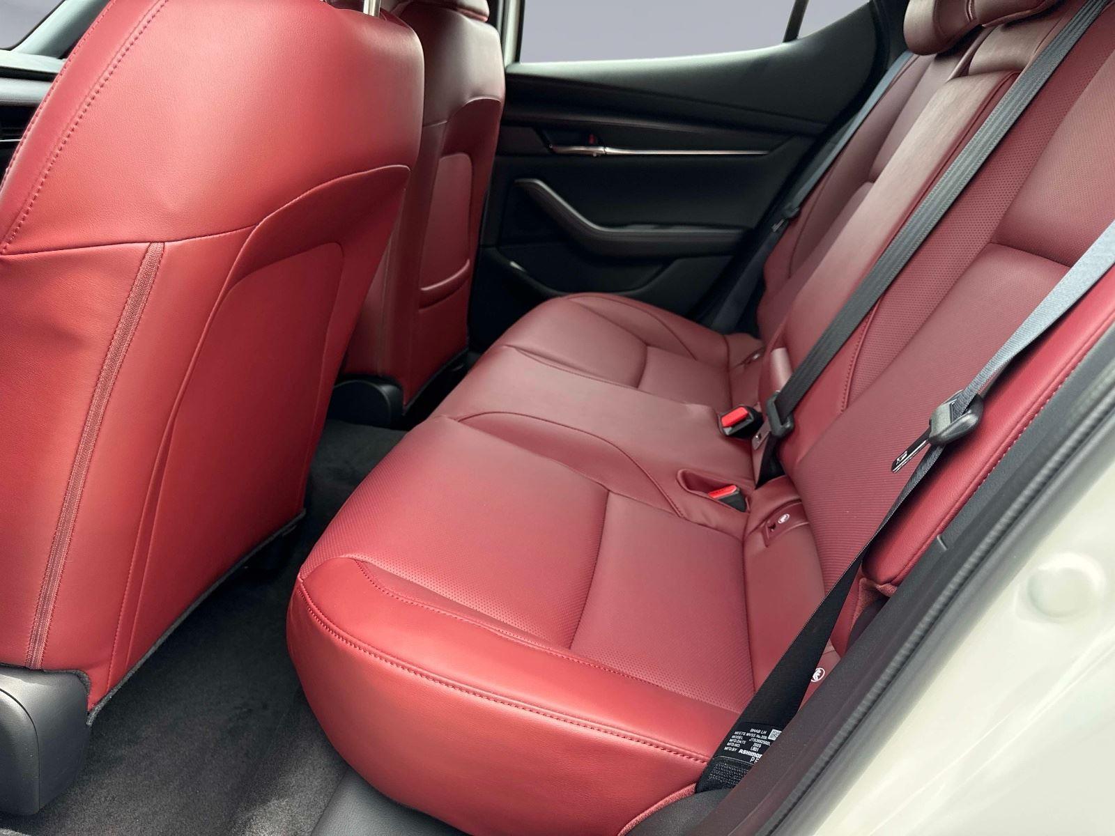 2026 Mazda Mazda3 Hatchback 2.5 S Carbon Edition