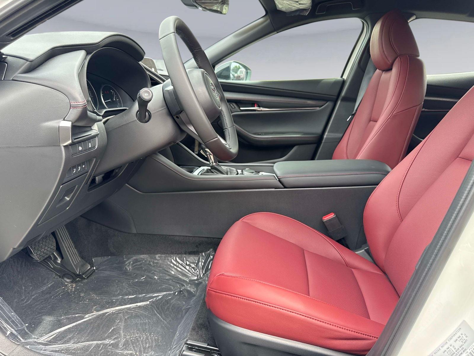 2026 Mazda Mazda3 Hatchback 2.5 S Carbon Edition