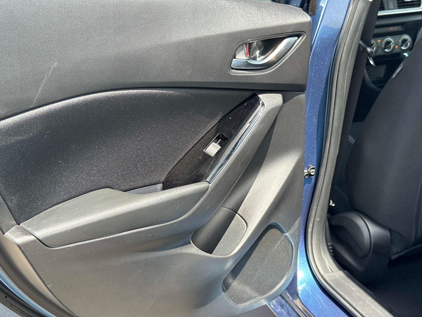 2018 Mazda Mazda3 4-Door Sport