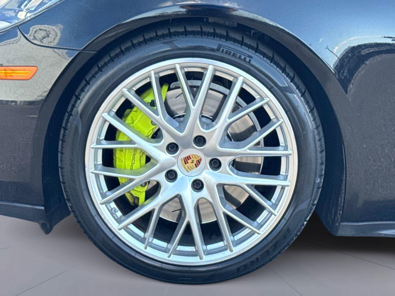 2020 Porsche Panamera 4 E-Hybrid