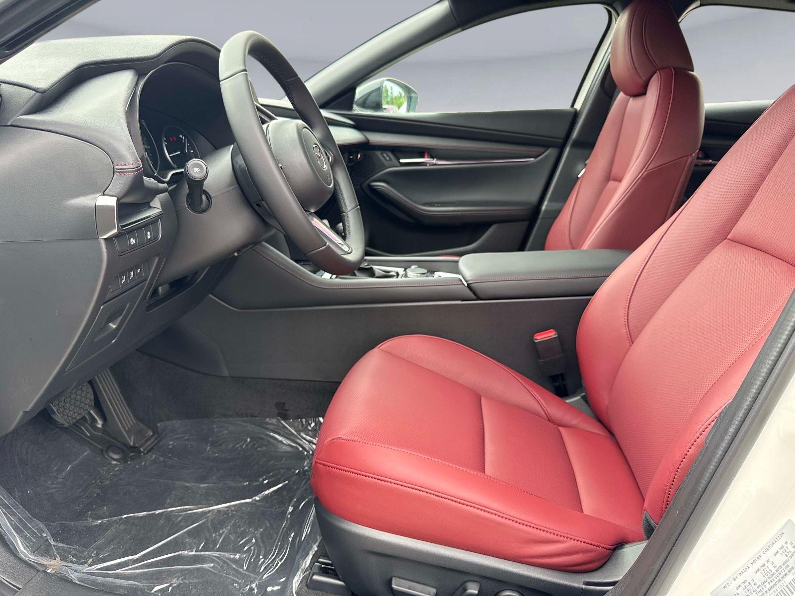 2026 Mazda Mazda3 Hatchback 2.5 S Carbon Edition