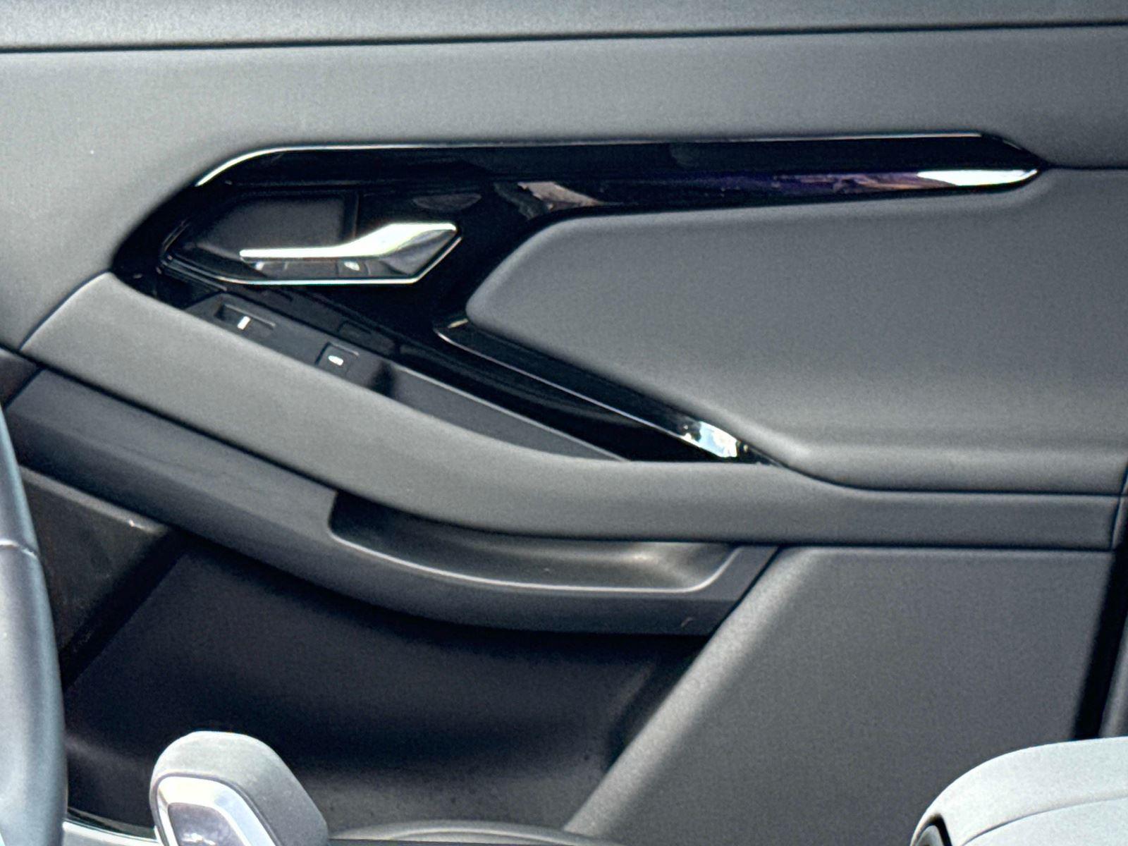 2025 Land Rover Range Rover Evoque Dynamic SE
