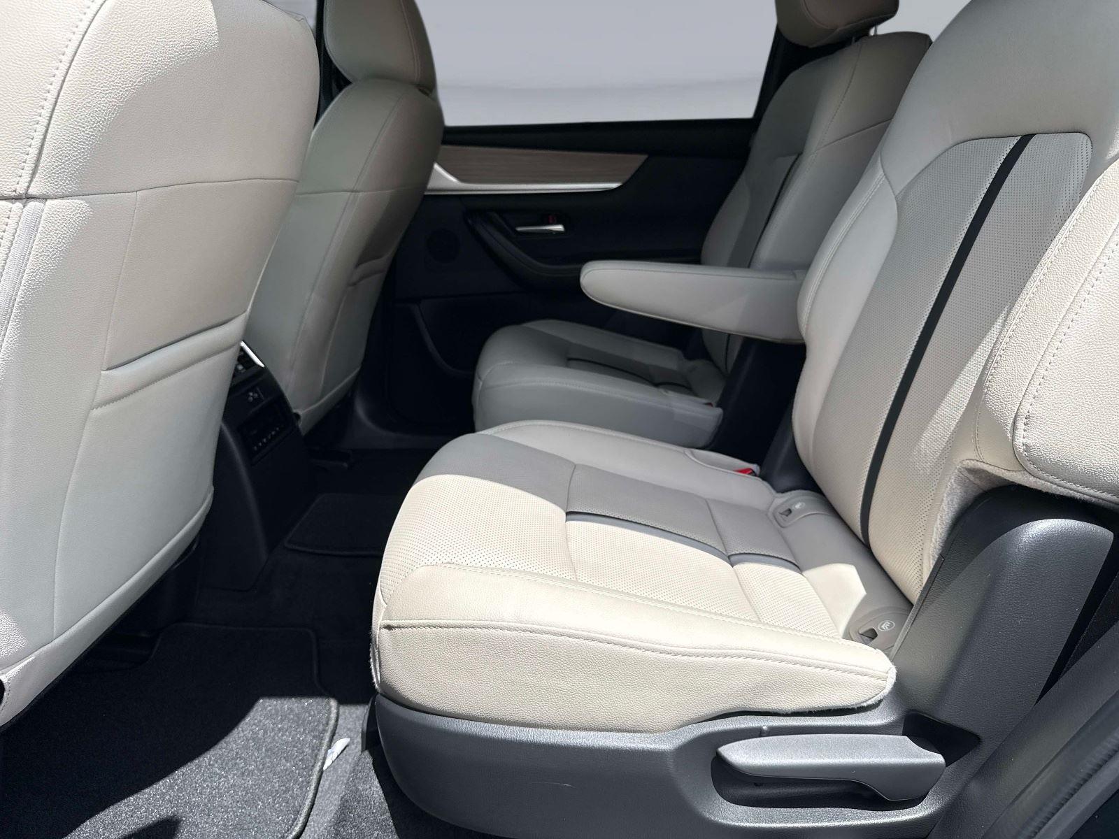 2025 Mazda CX-90 Preferred Package