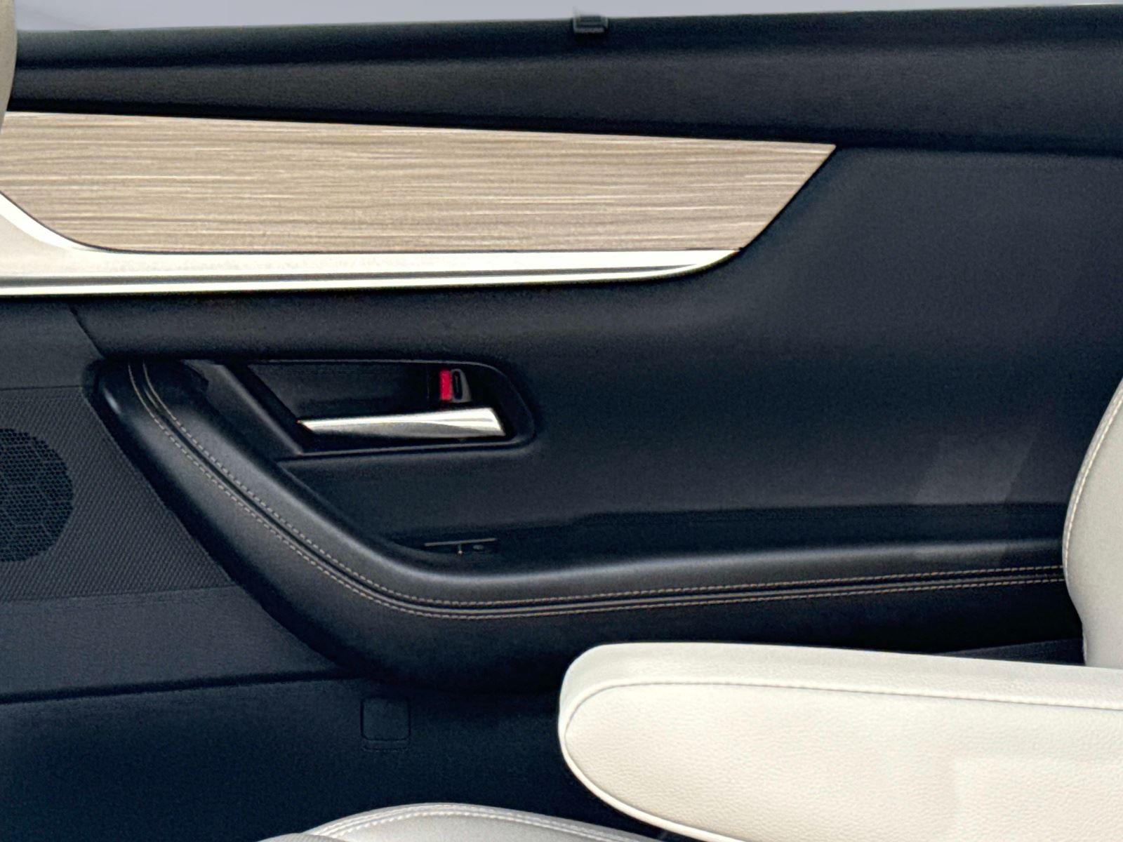 2025 Mazda CX-90 Preferred Package