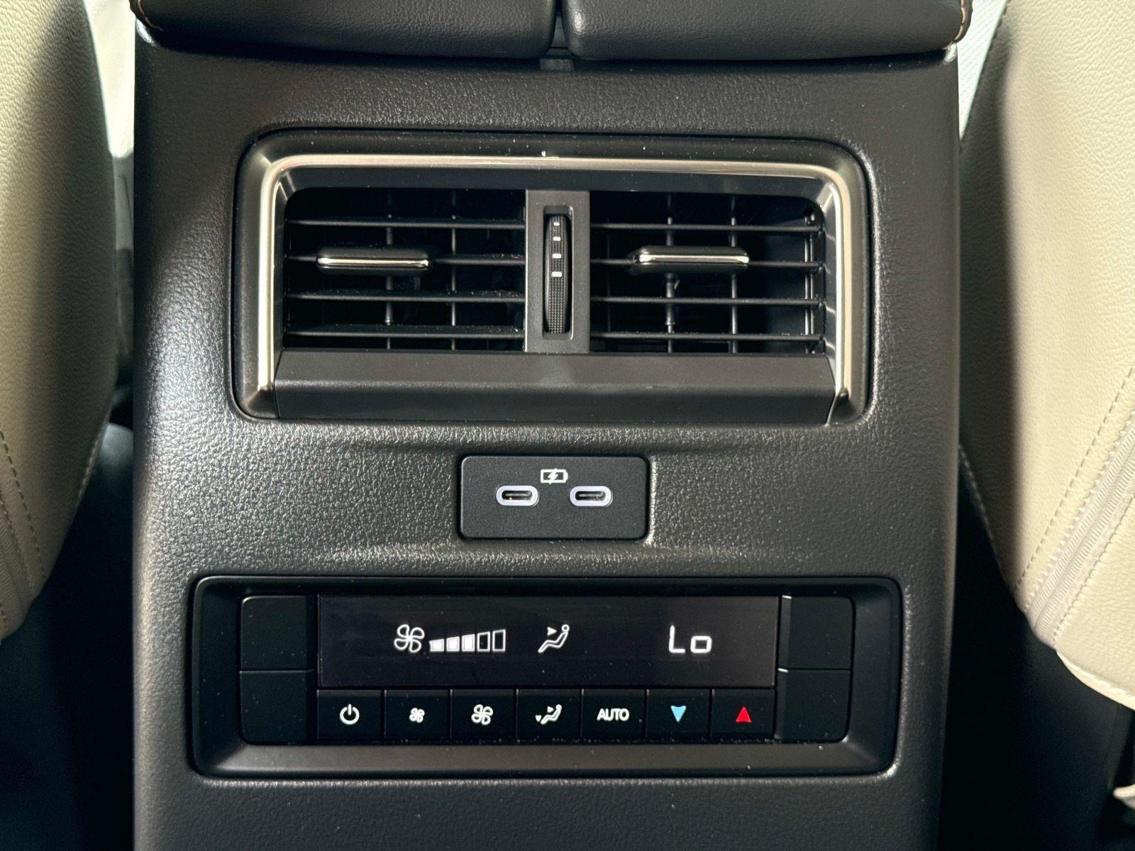 2025 Mazda CX-90 Preferred Package