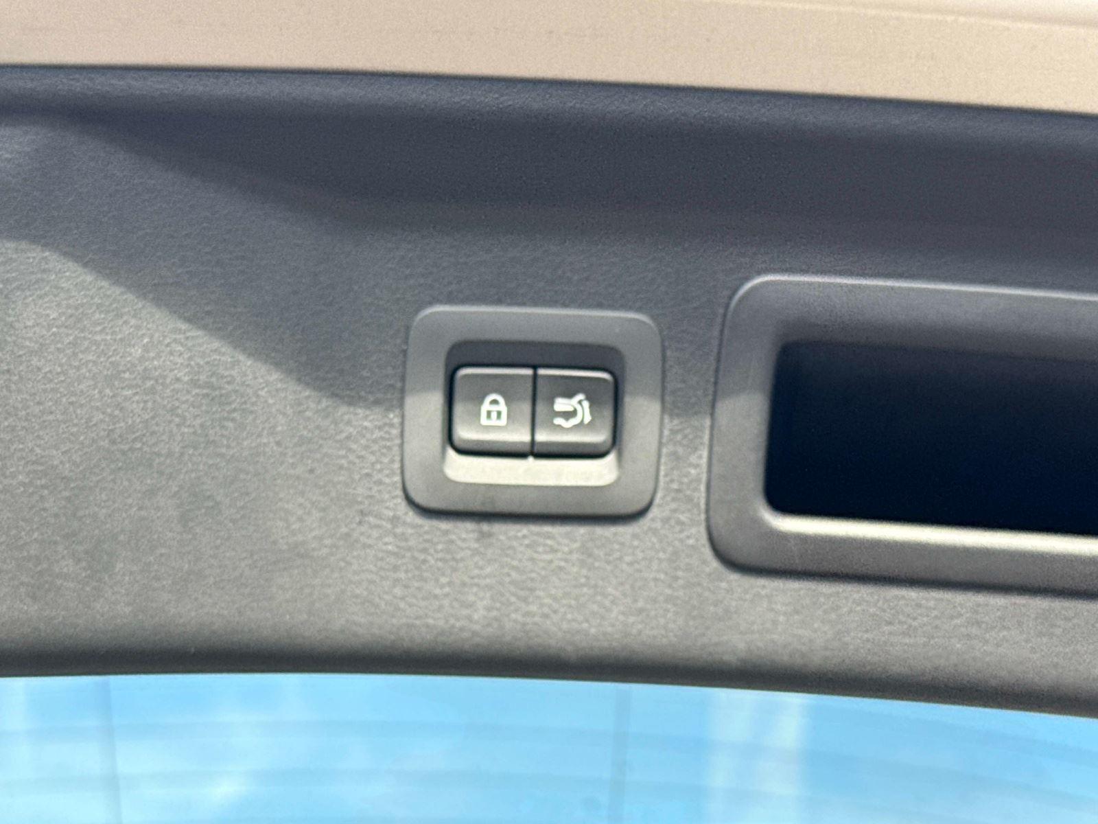 2024 Mazda CX-90 PHEV Premium Plus