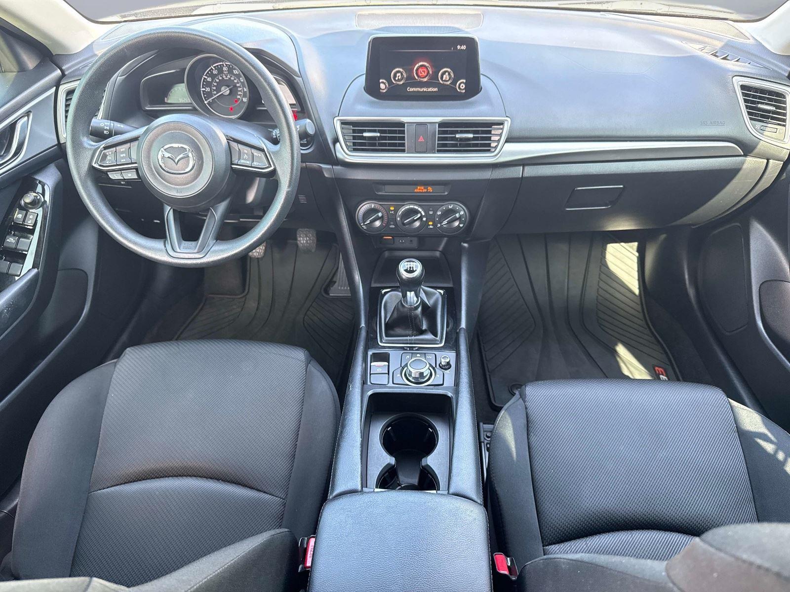 2018 Mazda Mazda3 5-Door Sport