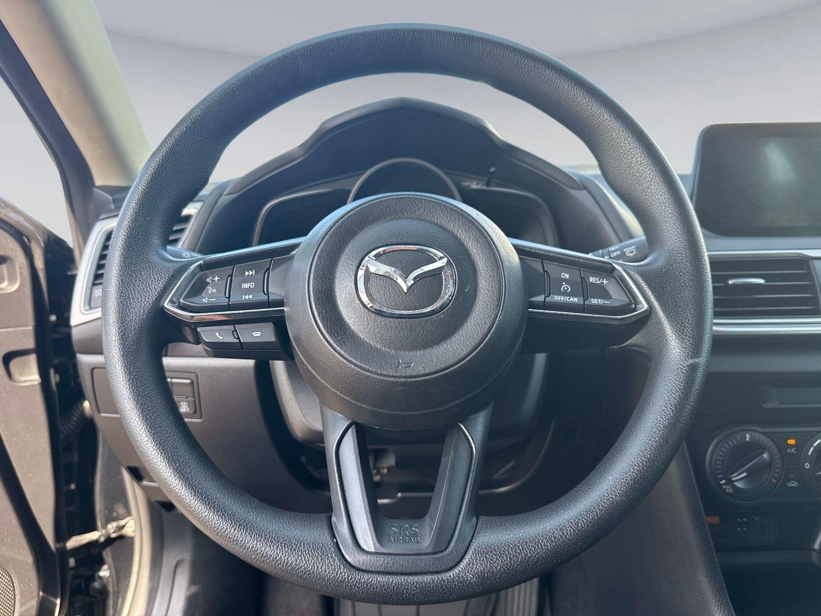2018 Mazda Mazda3 5-Door Sport