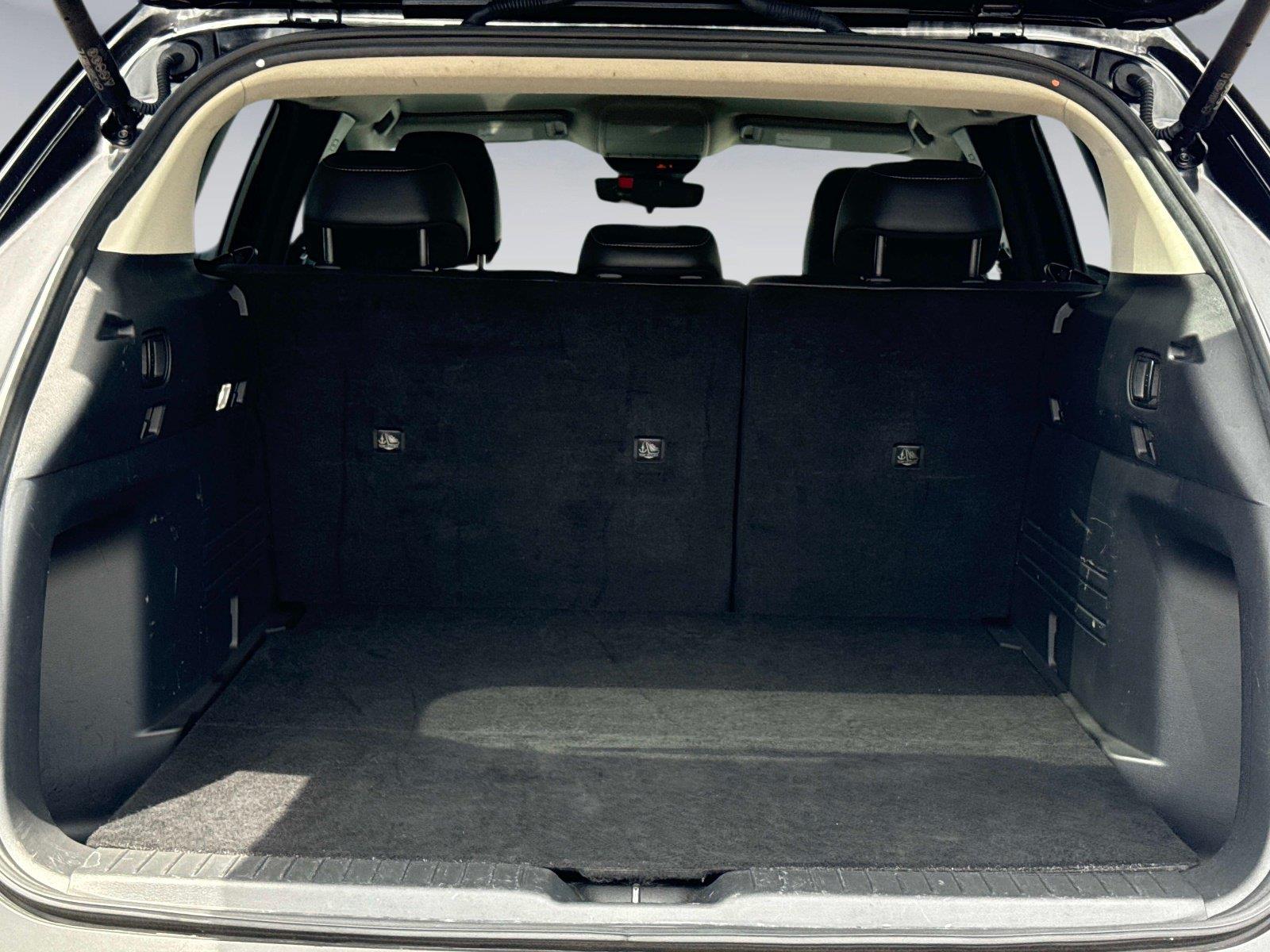2024 Mazda CX-50 2.5 S Preferred Package