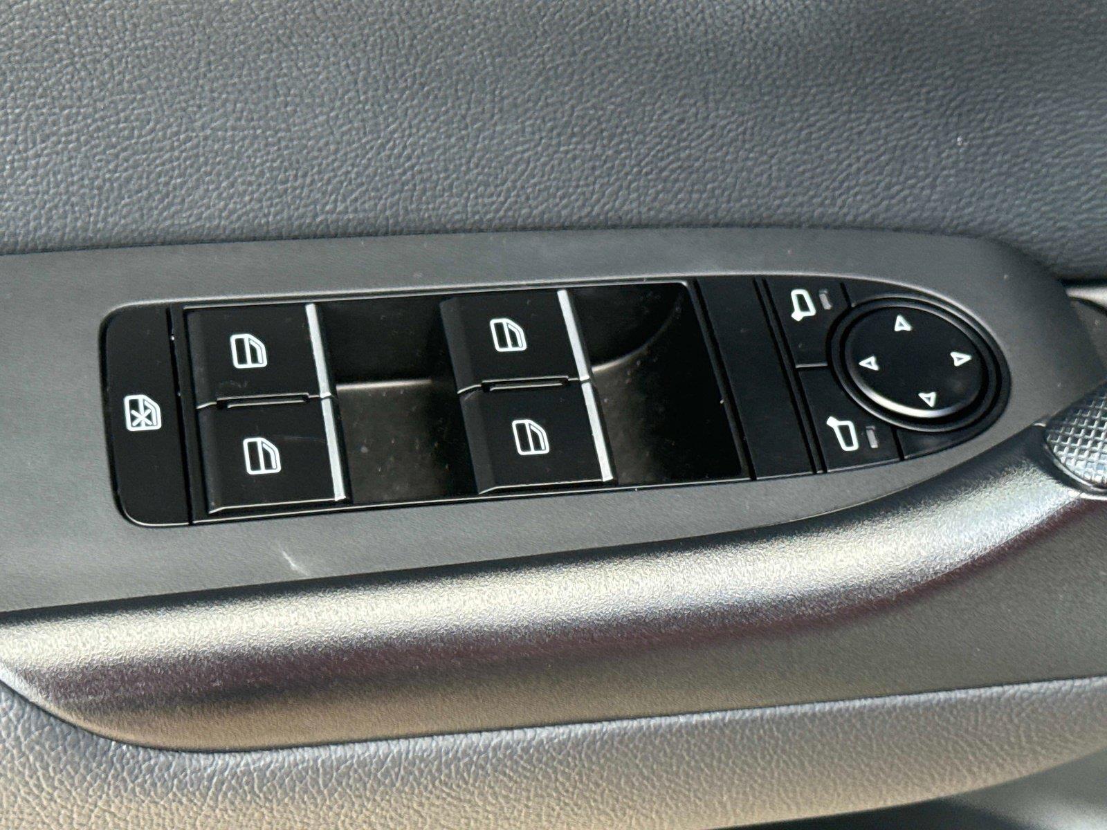 2024 Mazda CX-50 2.5 S Select Package