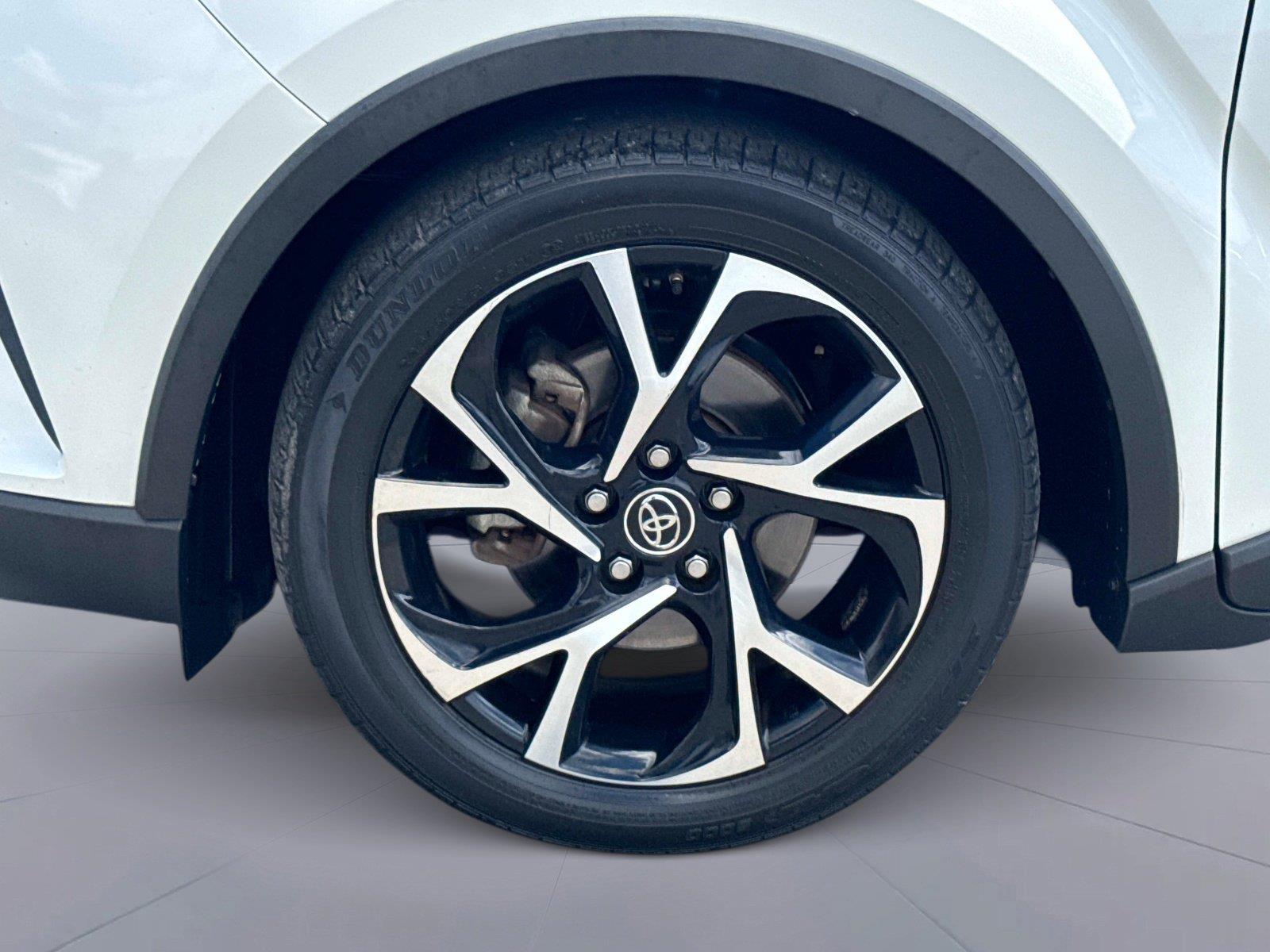 2019 Toyota C-HR XLE