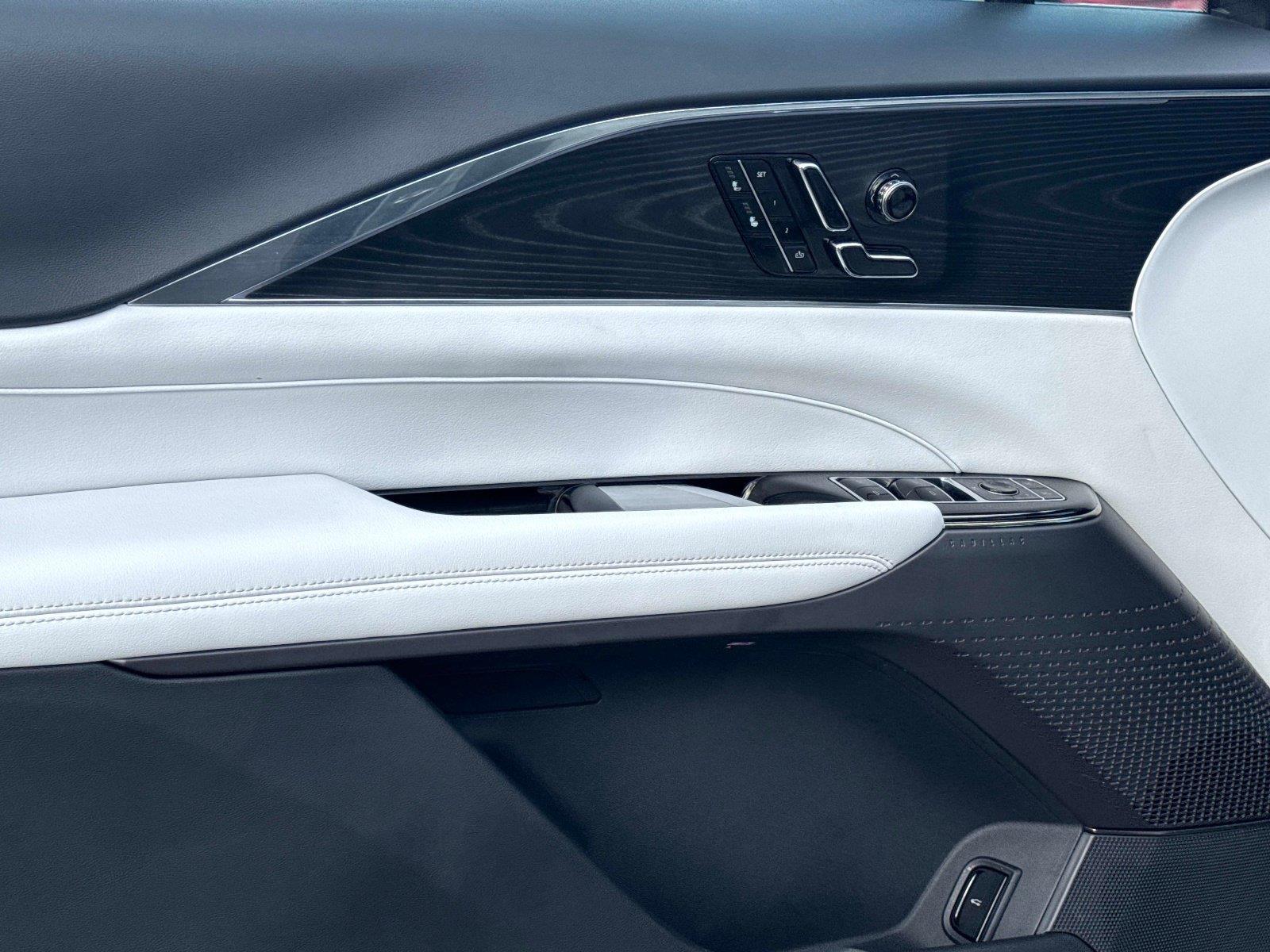 2024 Cadillac LYRIQ Luxury