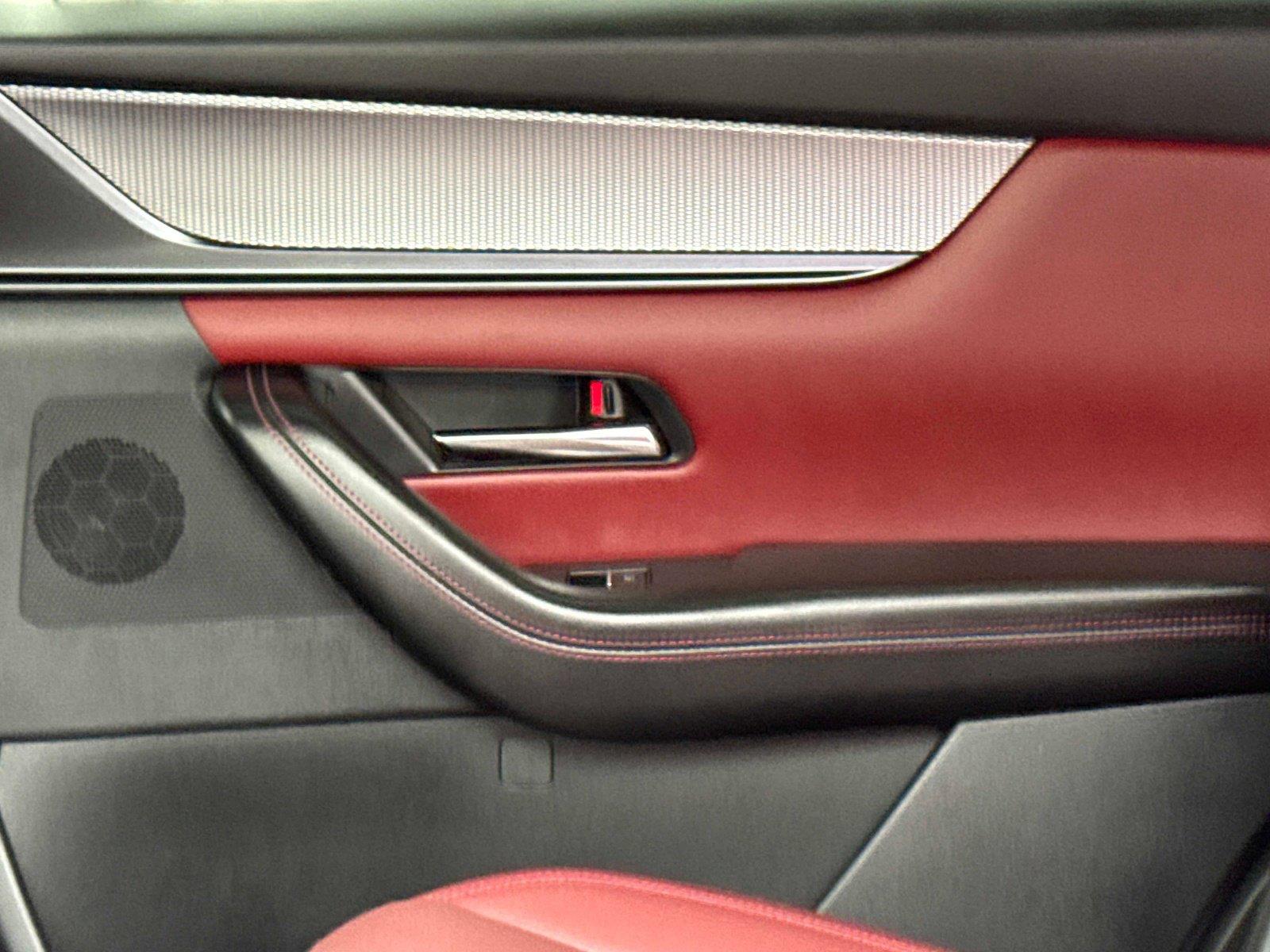 2025 Mazda CX-70 PHEV Premium Plus Package