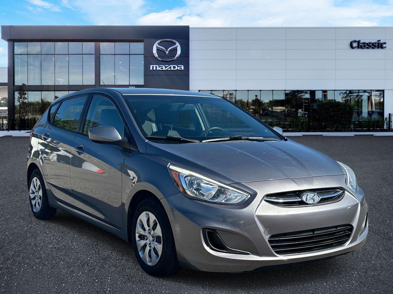 Triathlon Gray Metallic 2017 Hyundai Accent Hatchback Front-Wheel Drive Automatic