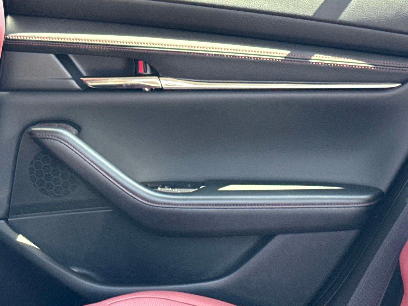 2026 Mazda Mazda3 Sedan 2.5 S Carbon Edition