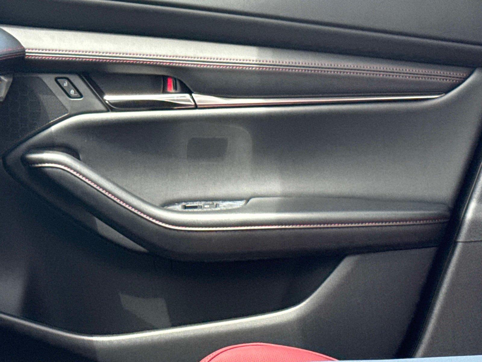 2026 Mazda Mazda3 Sedan 2.5 S Carbon Edition